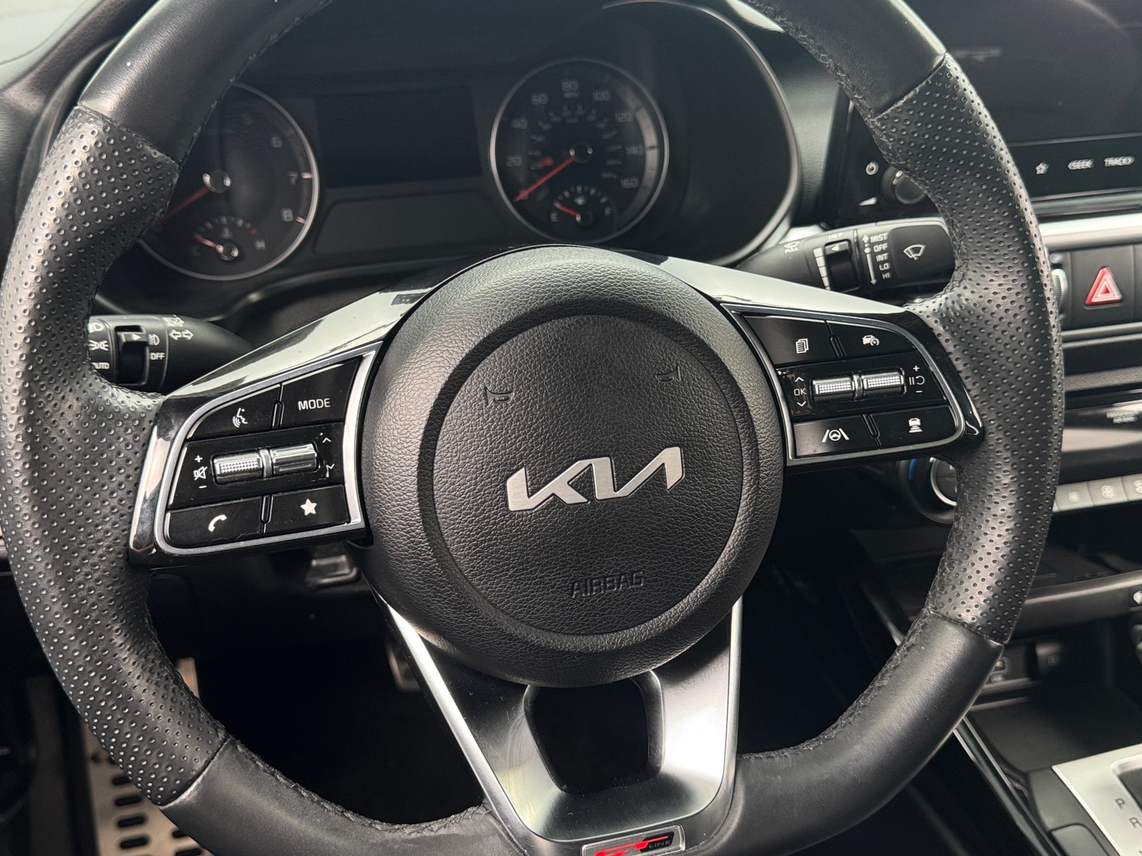 Thumbnail: 2023 Kia Forte - 4