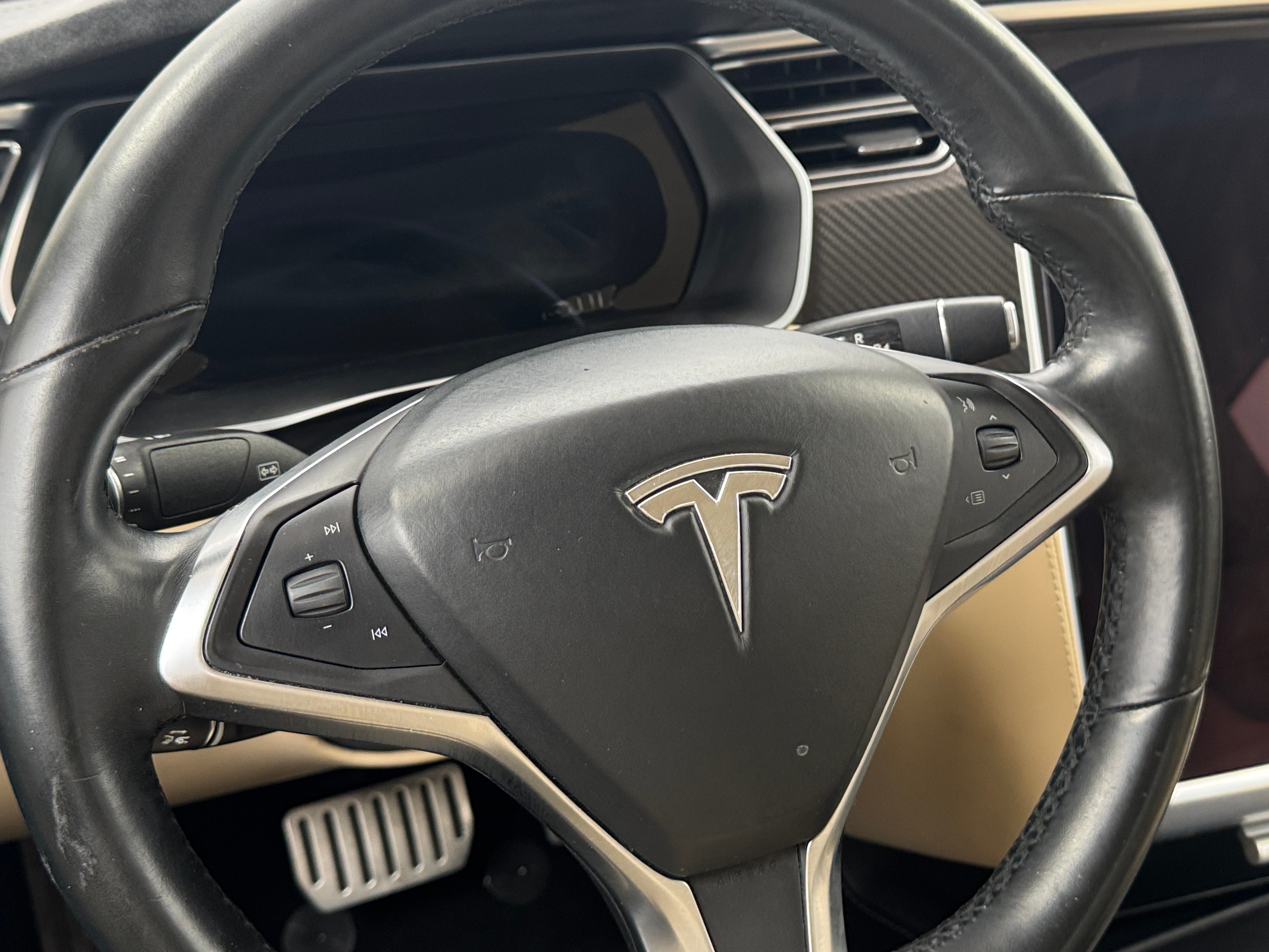Thumbnail: 2016 Tesla Model S - 4