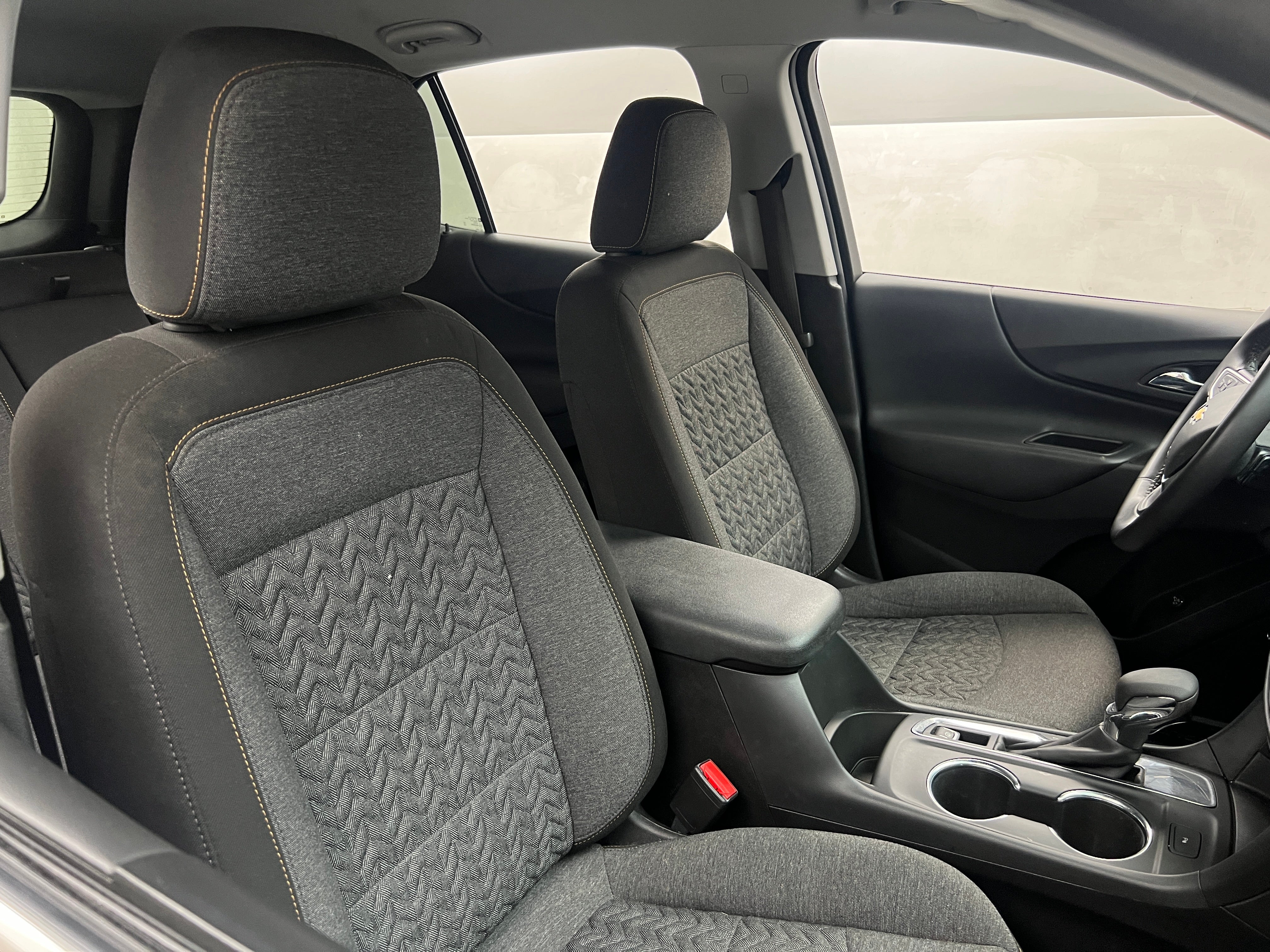 Thumbnail: 2022 Chevrolet Equinox - 2