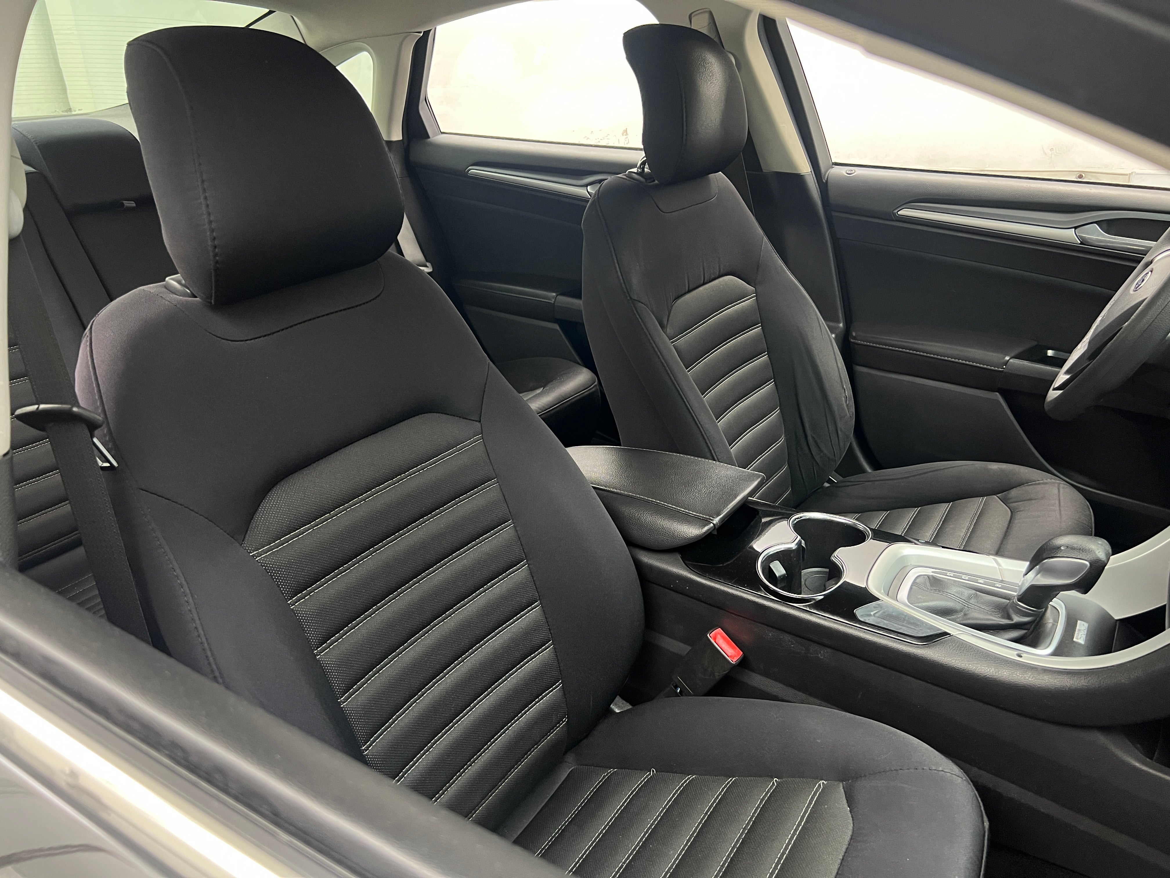 2014 Ford Fusion SE 2