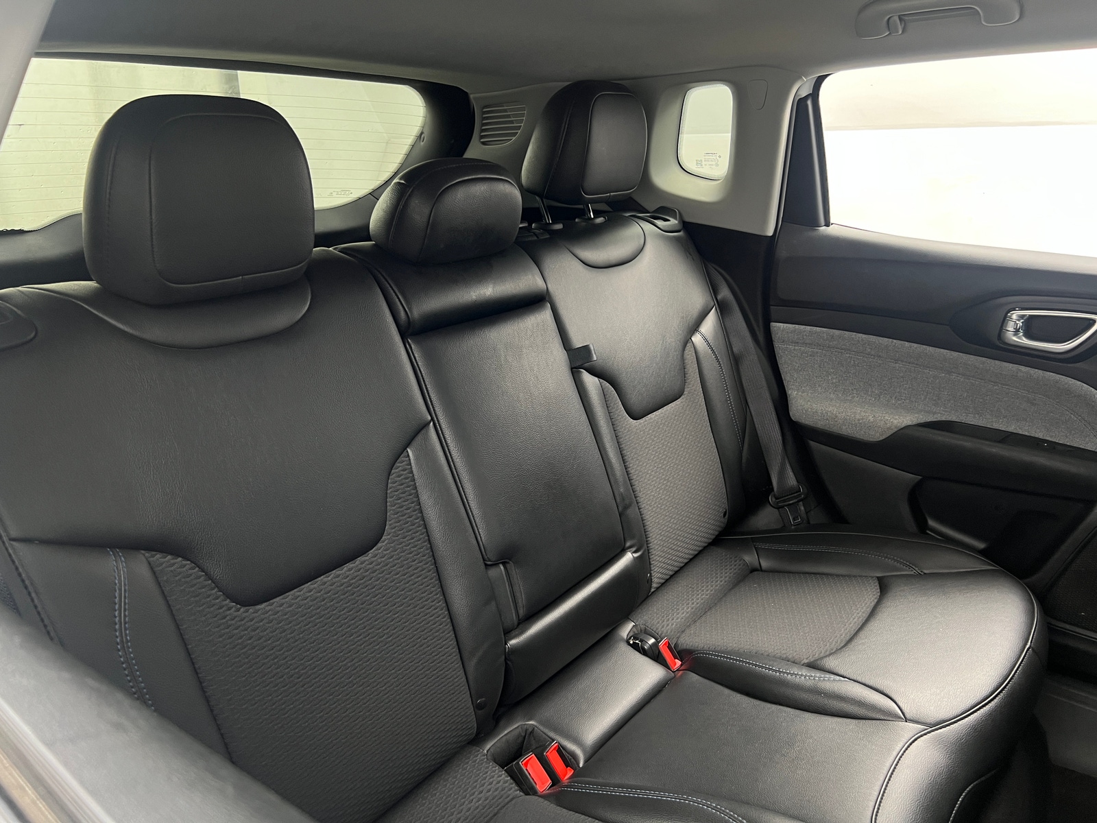 Thumbnail: 2022 Jeep Compass - 6
