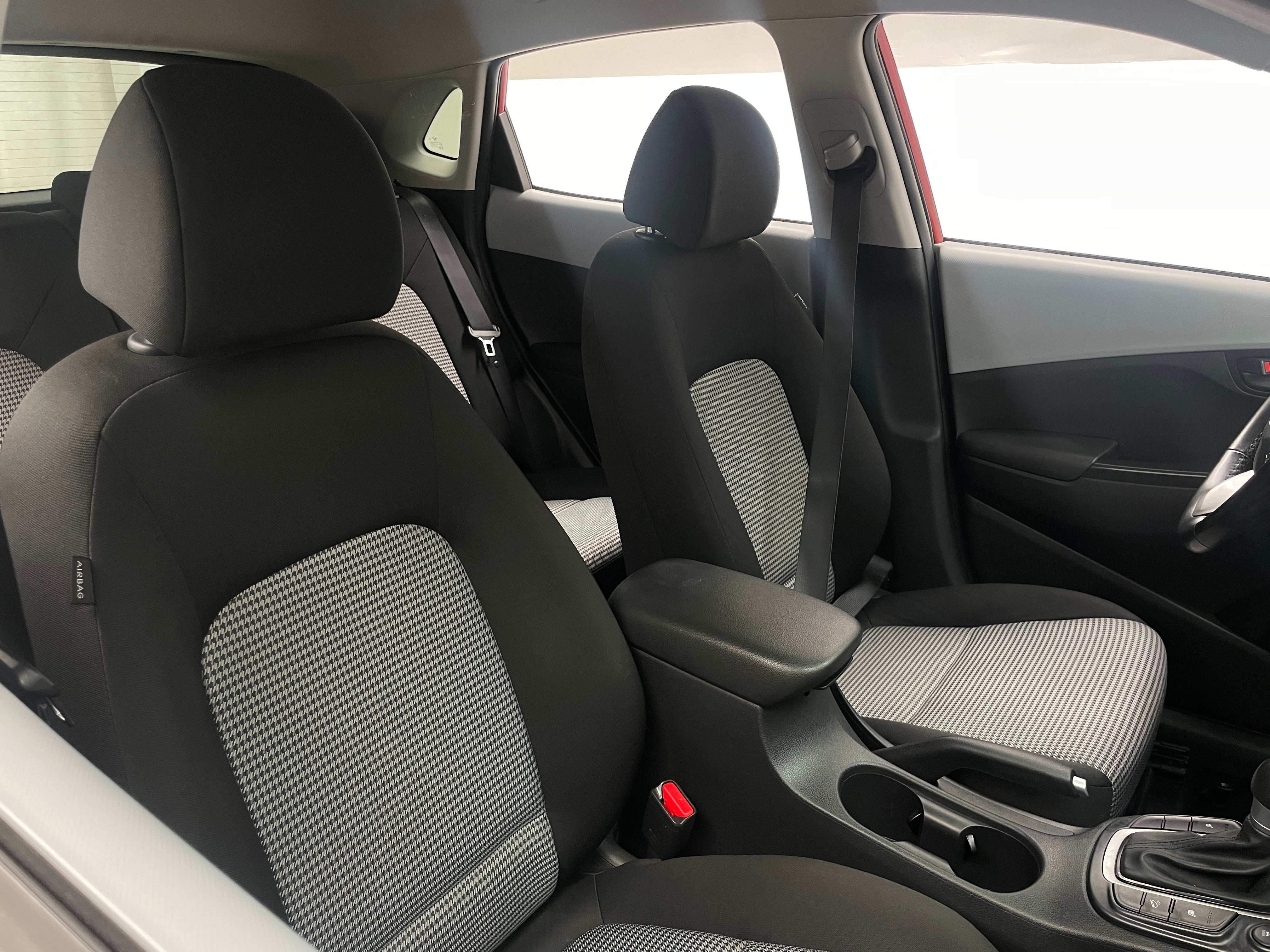 2021 Hyundai Kona SEL 2