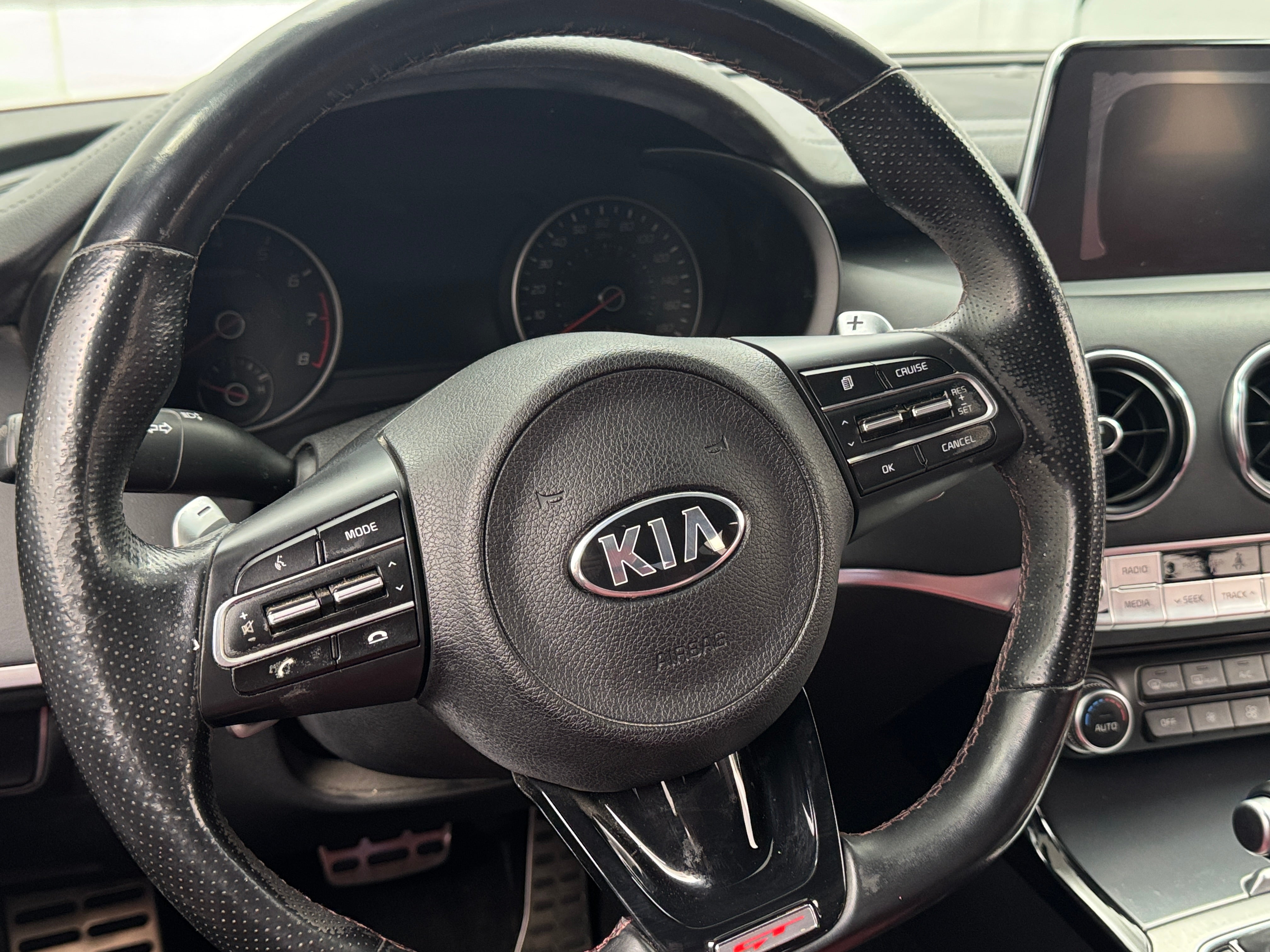 Thumbnail: 2018 Kia Stinger - 4