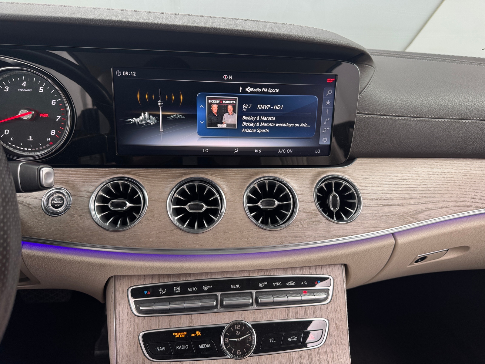 Thumbnail: 2018 Mercedes-Benz E-Class - 3