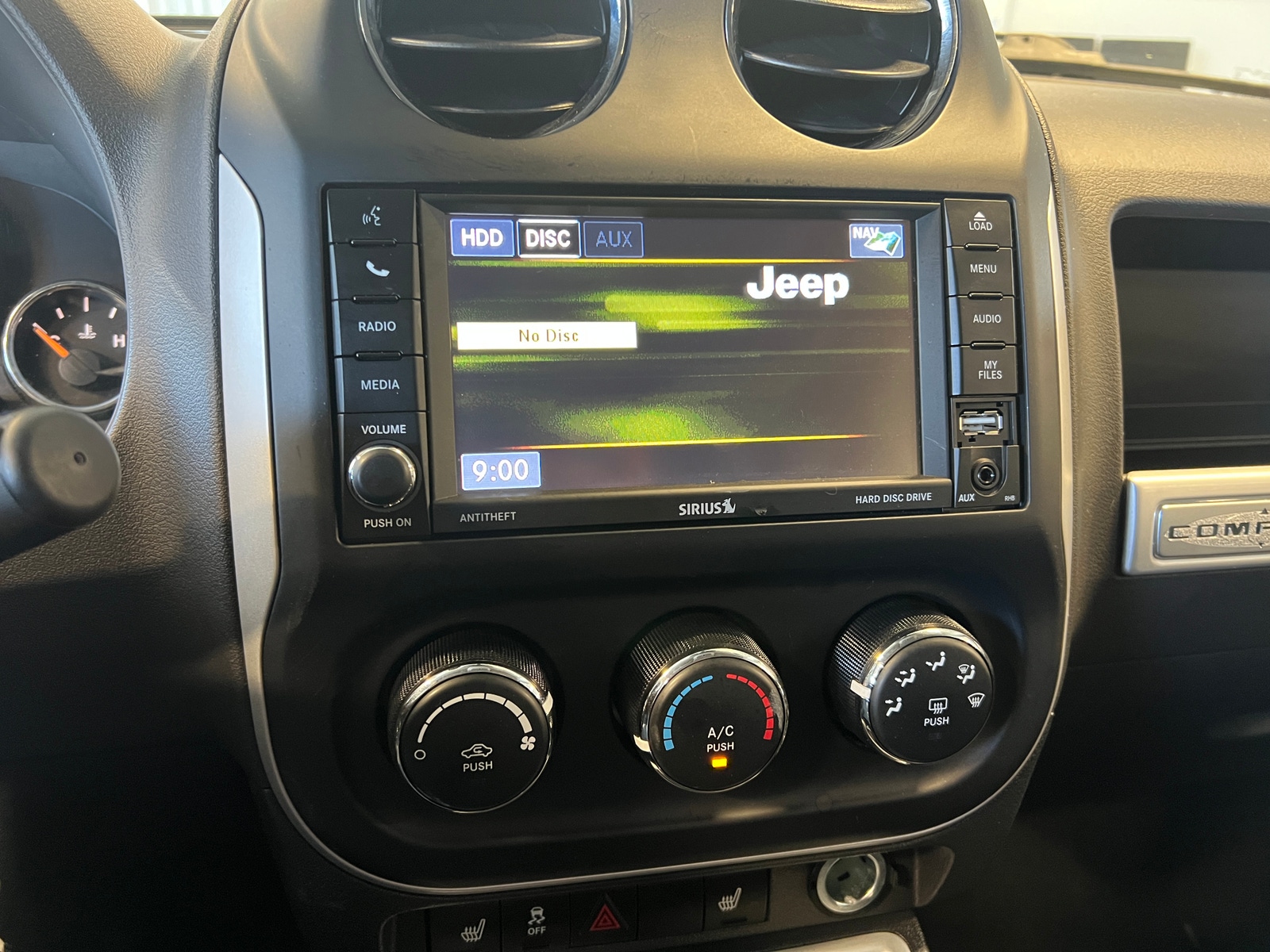 Thumbnail: 2016 Jeep Compass - 3