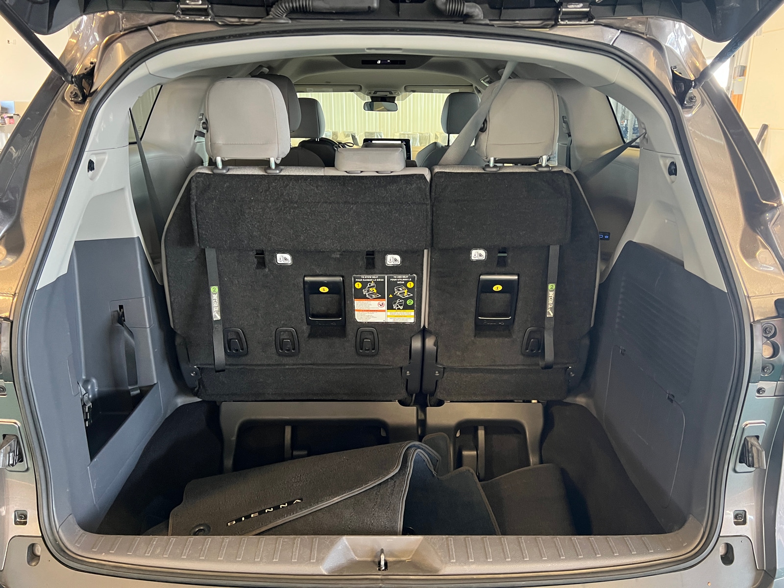 Thumbnail: 2024 Toyota Sienna - 7