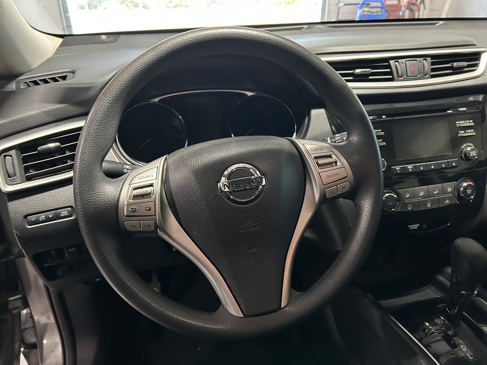 Thumbnail: 2016 Nissan Rogue - 5