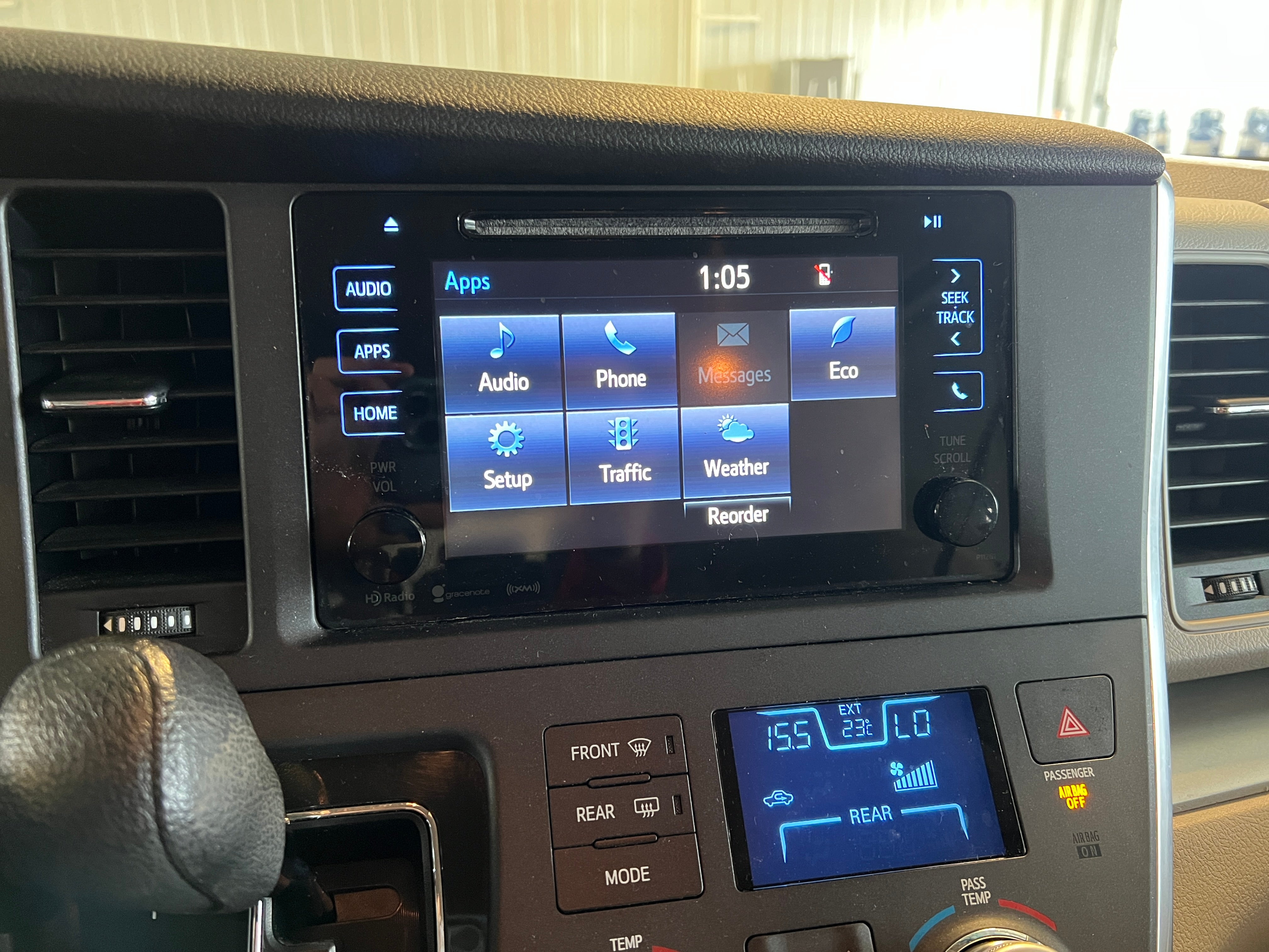 Thumbnail: 2016 Toyota Sienna - 4
