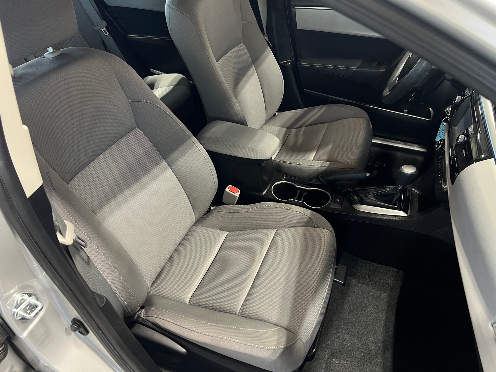 Thumbnail: 2014 Toyota Corolla - 2