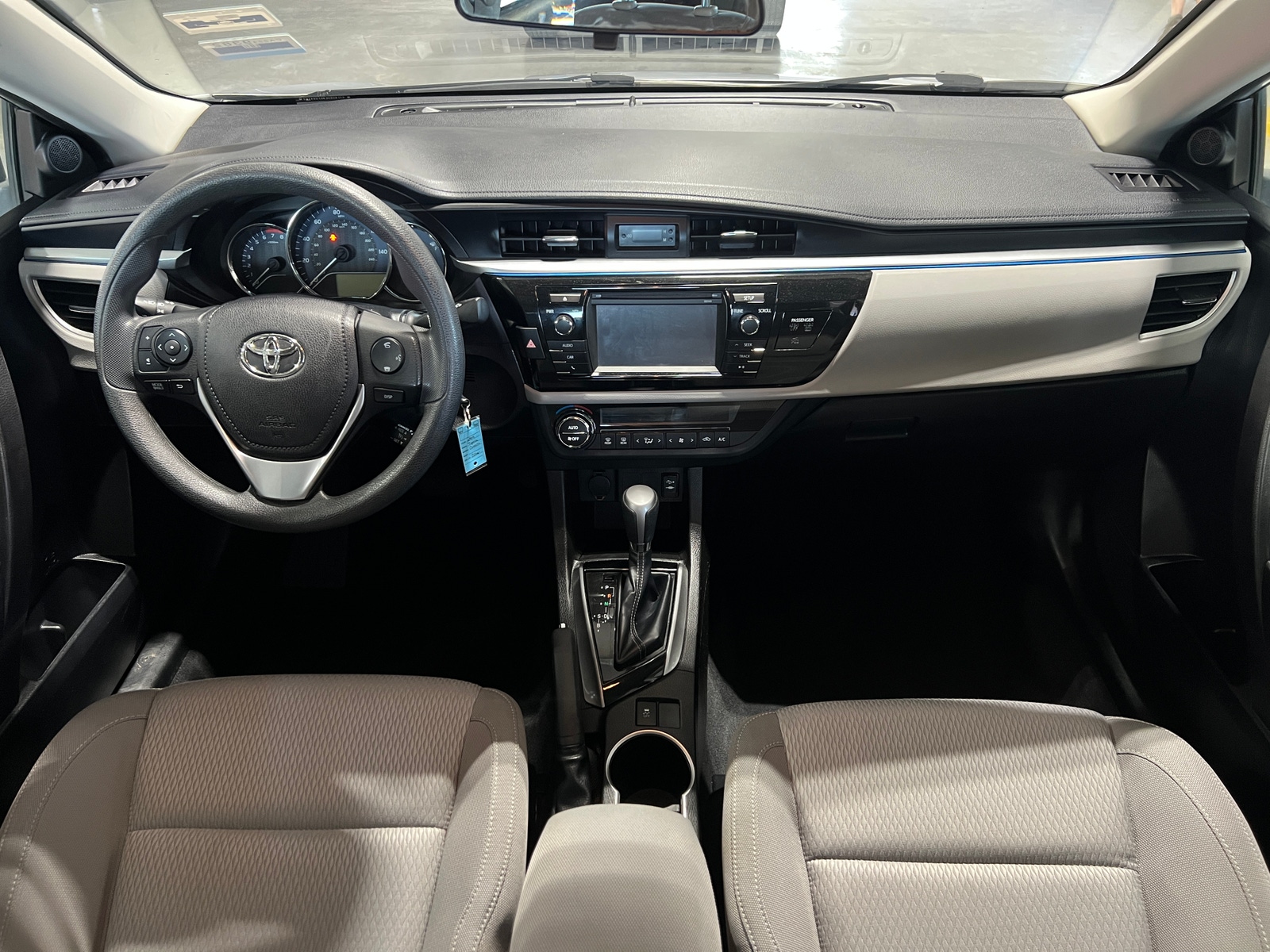 Thumbnail: 2014 Toyota Corolla - 3