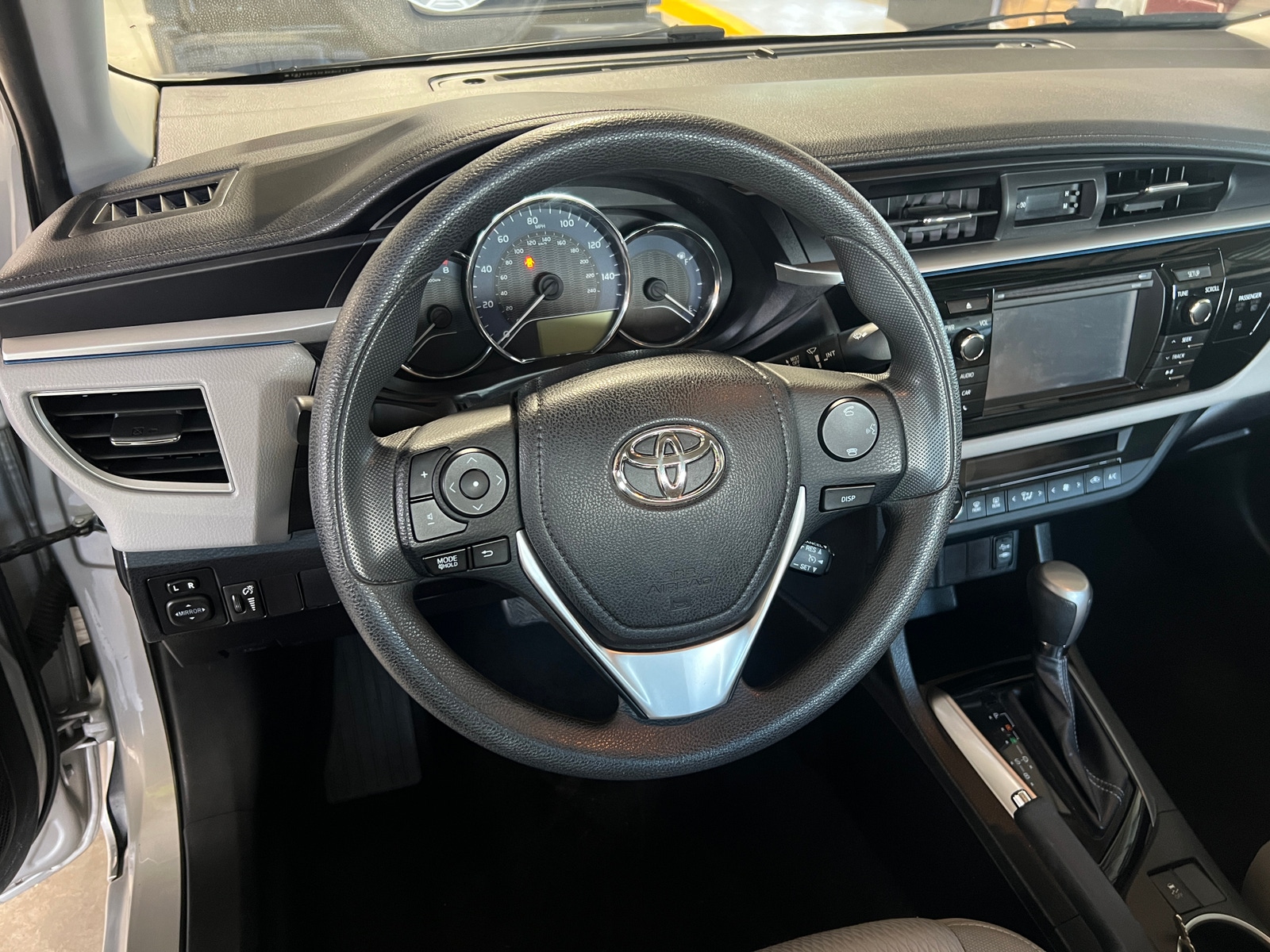 Thumbnail: 2014 Toyota Corolla - 5
