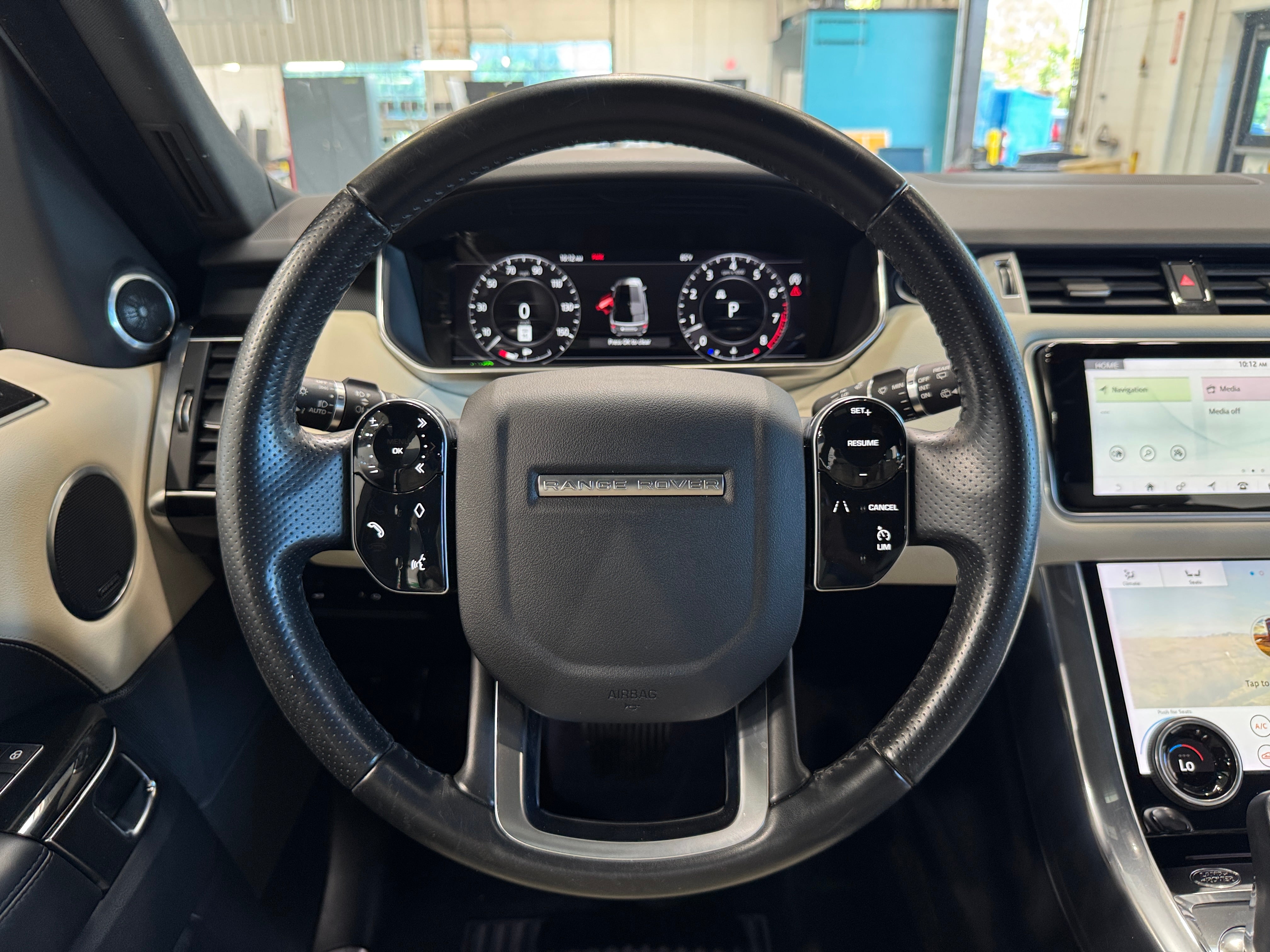 Thumbnail: 2020 Land Rover Range Rover Sport - 4