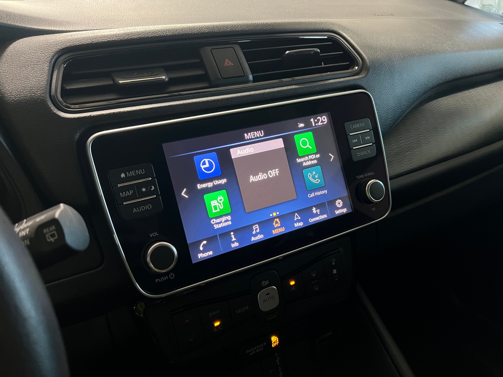 Thumbnail: 2020 Nissan Leaf - 4