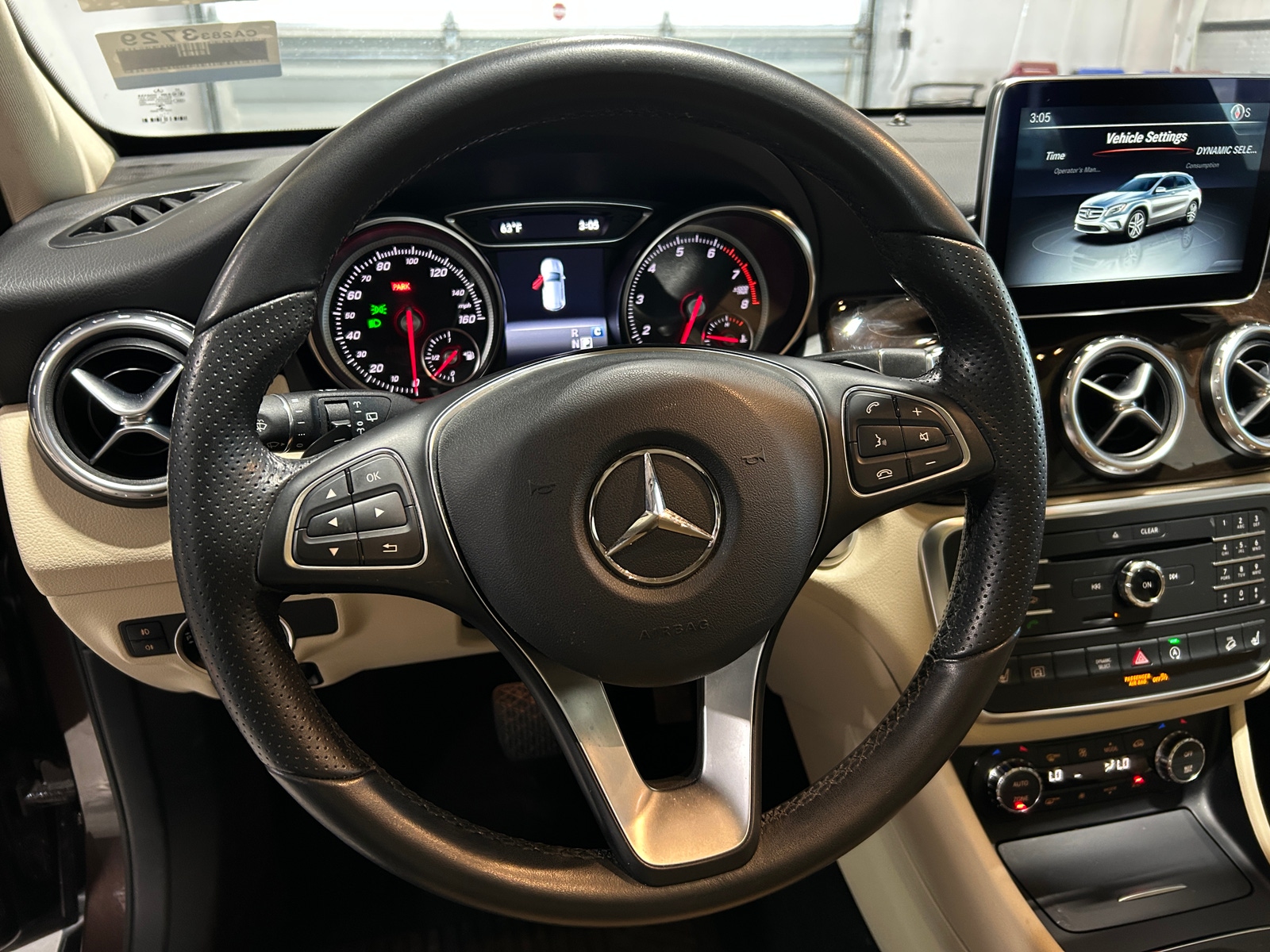 Thumbnail: 2016 Mercedes-Benz GLA - 4