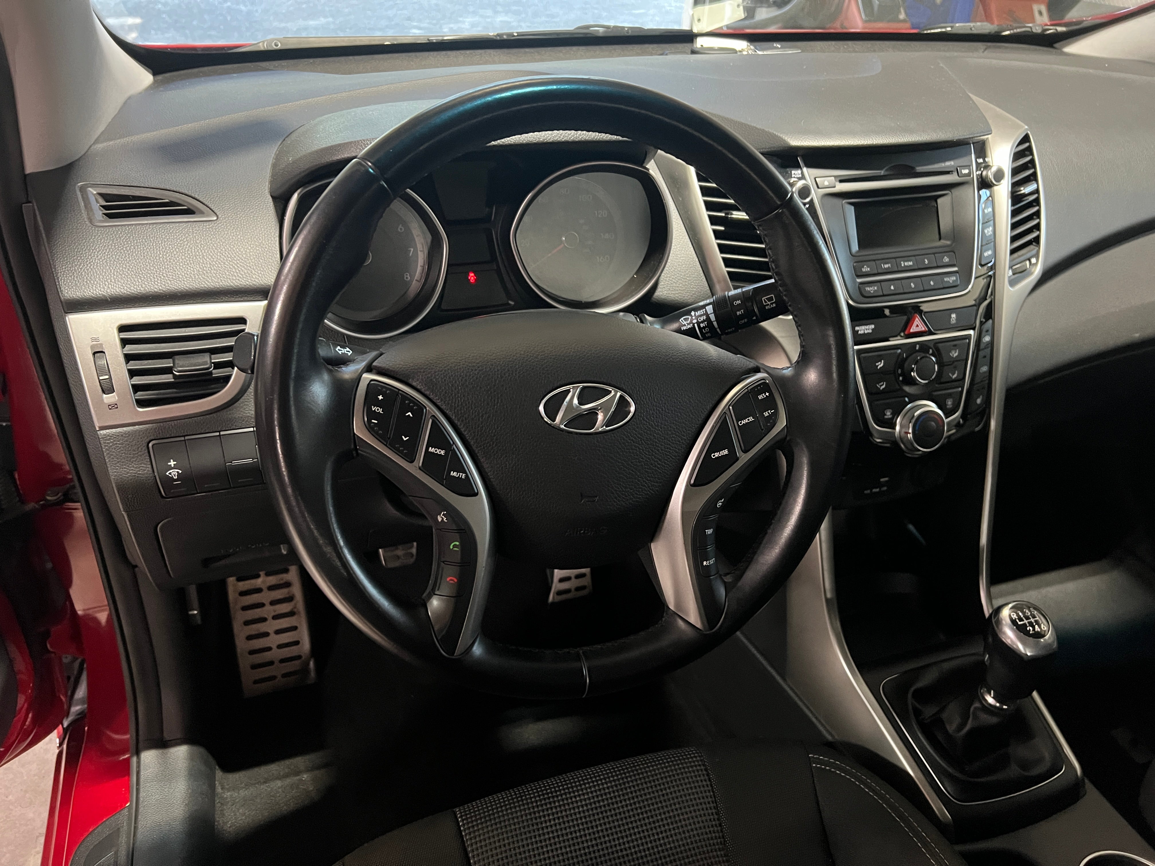 Thumbnail: 2016 Hyundai Elantra - 5