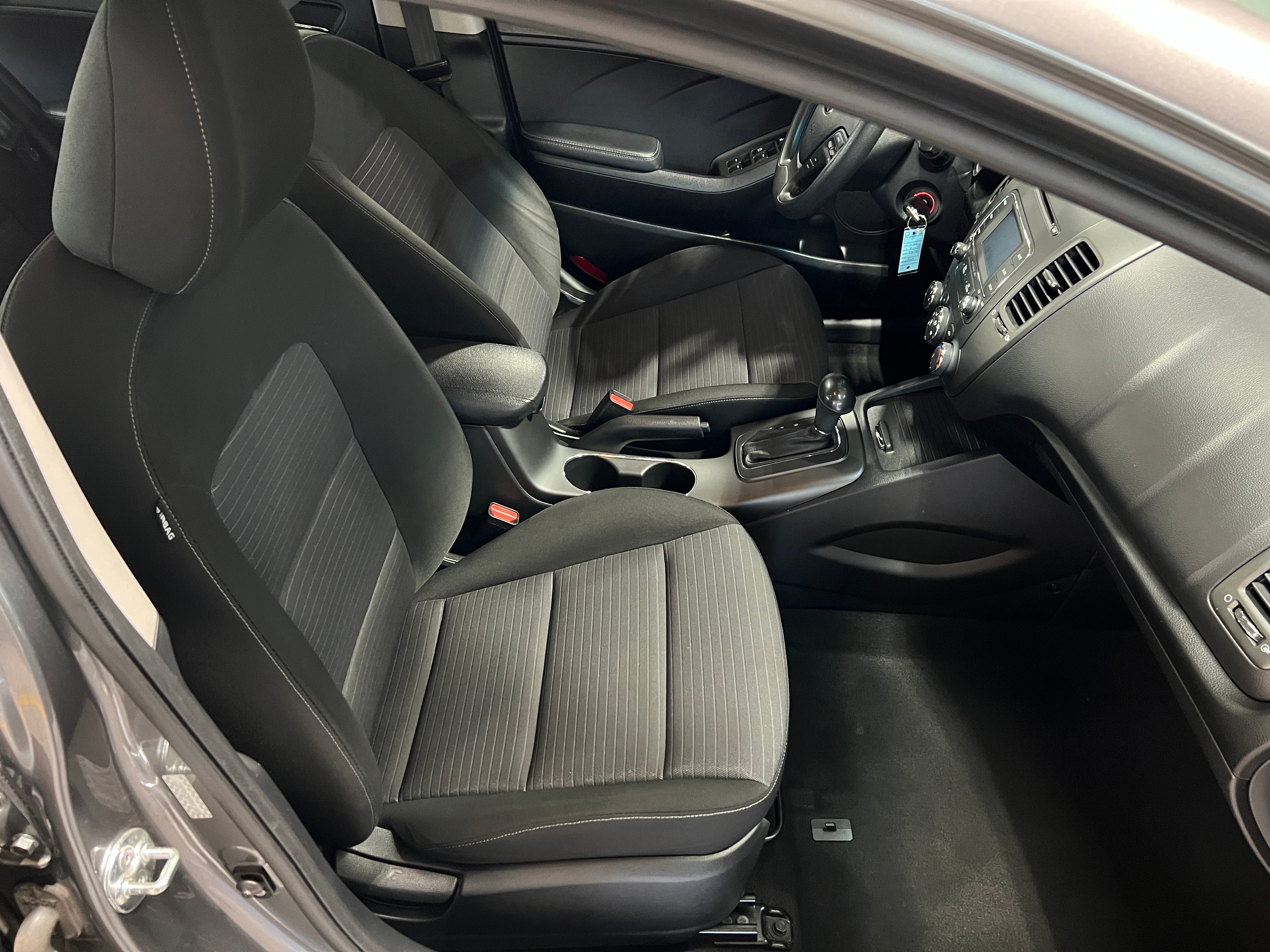 Thumbnail: 2016 Kia Forte - 2