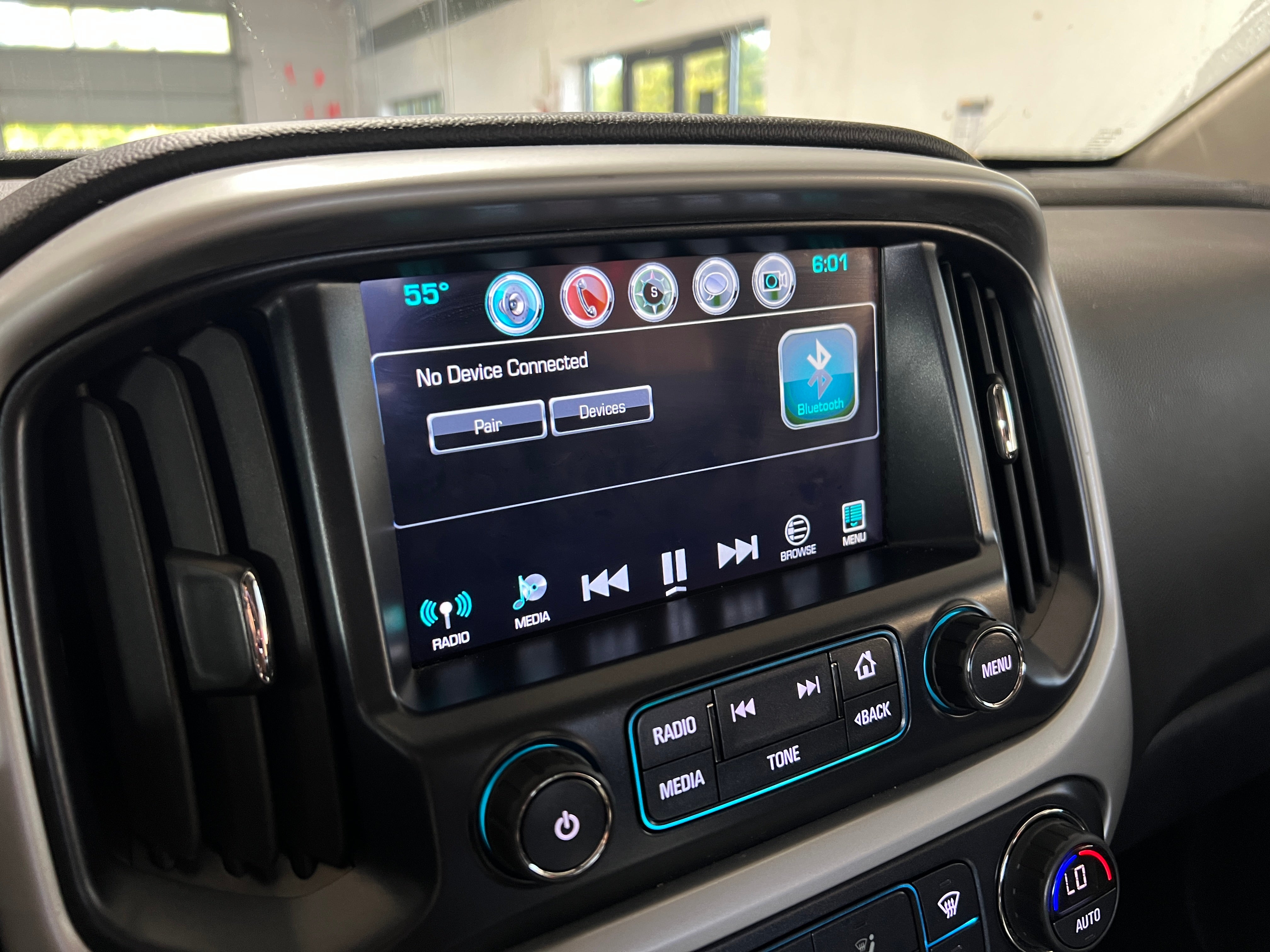 Thumbnail: 2018 Chevrolet Colorado - 3