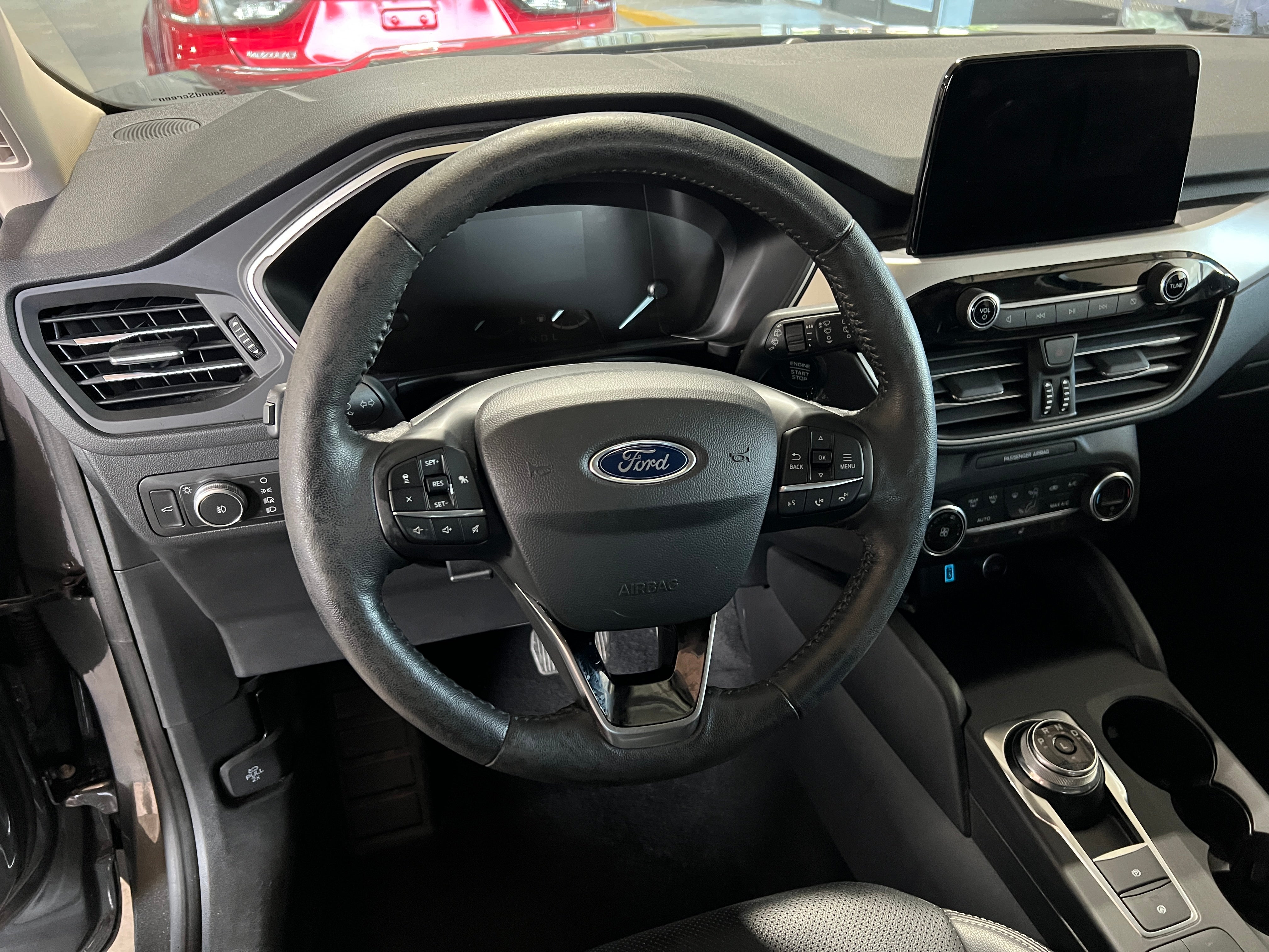 Thumbnail: 2020 Ford Escape - 4
