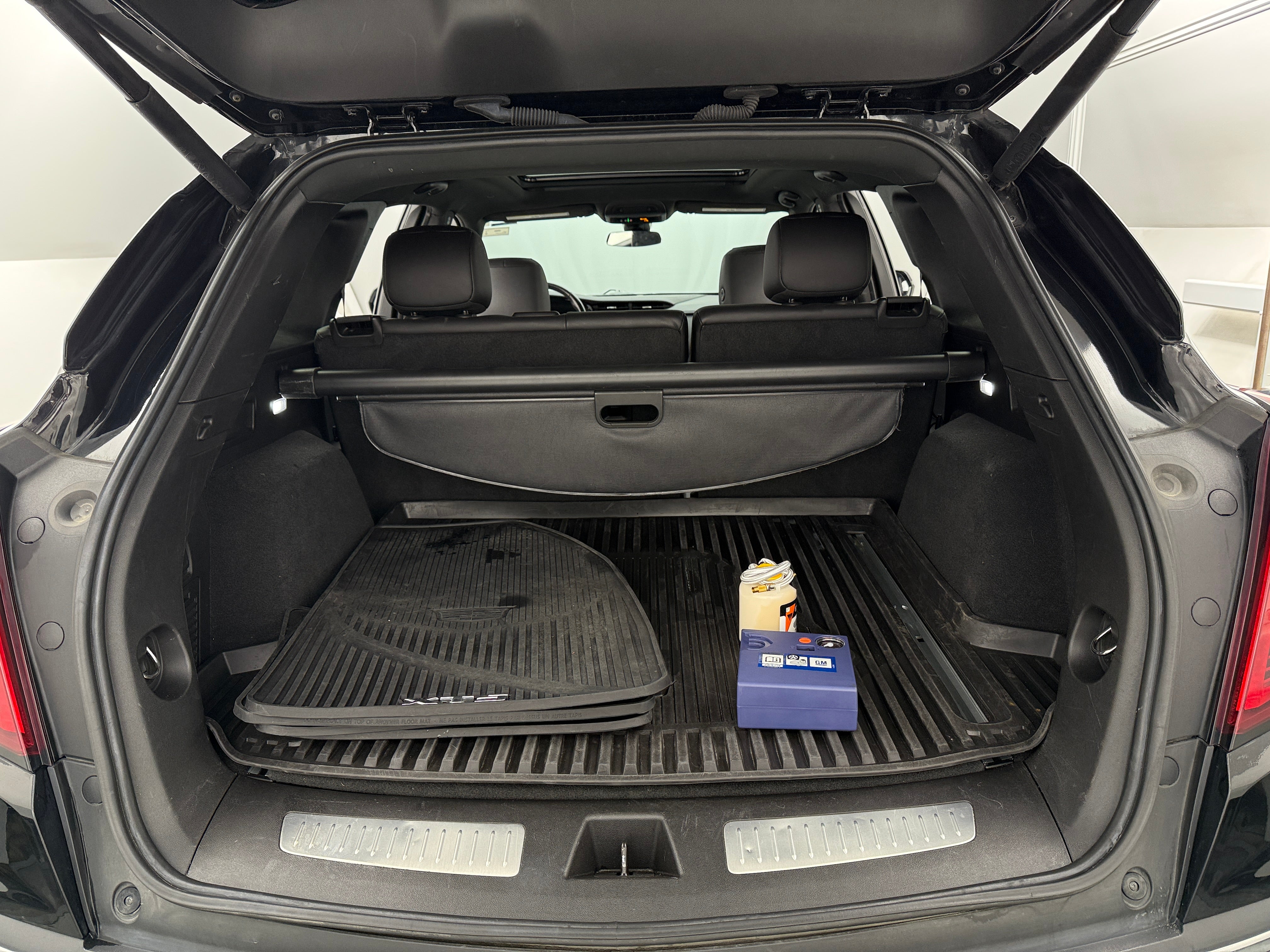 Thumbnail: 2020 Cadillac XT5 - 6
