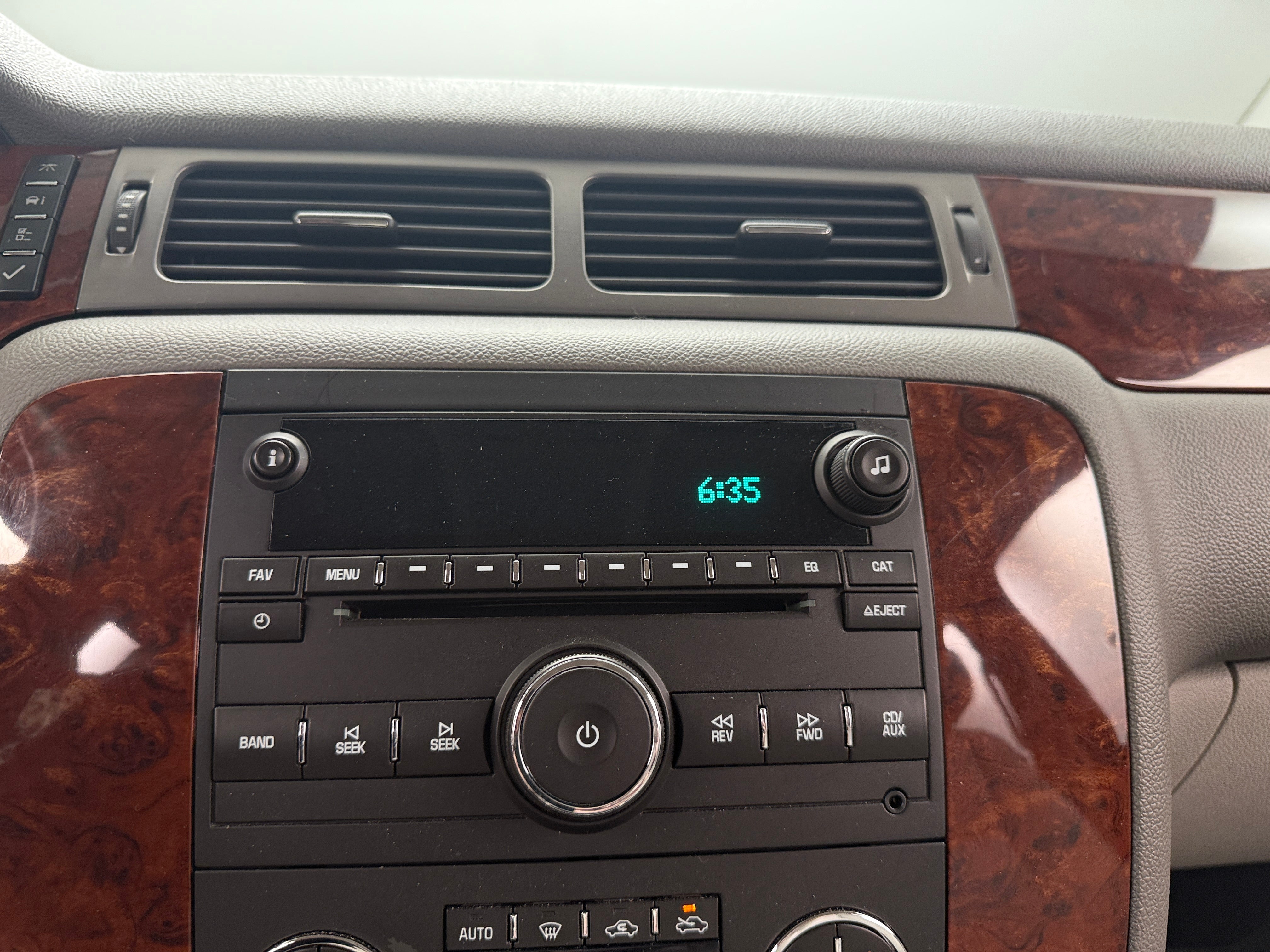 Thumbnail: 2012 Chevrolet Silverado 1500 - 3