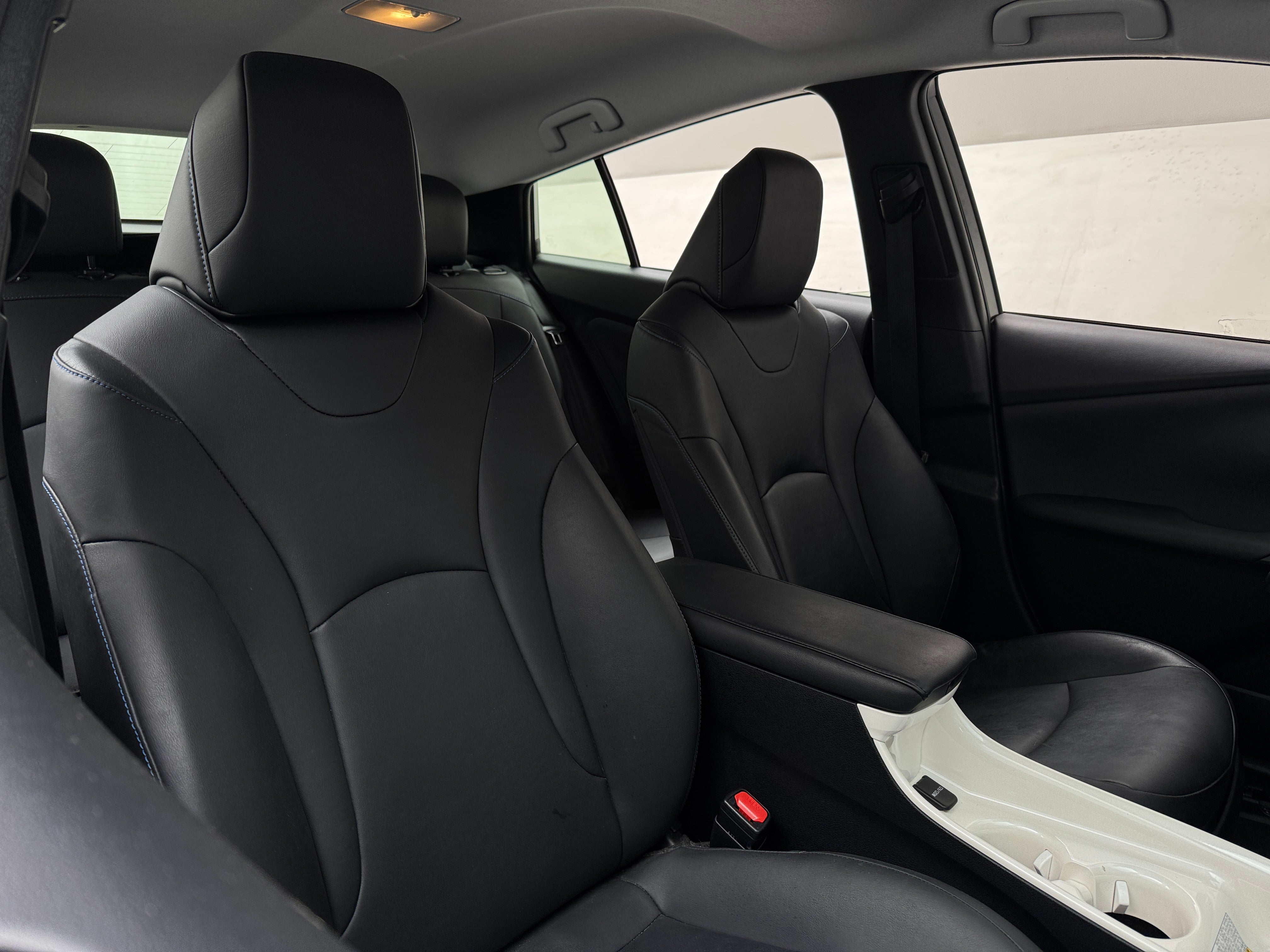 Thumbnail: 2016 Toyota Prius - 2