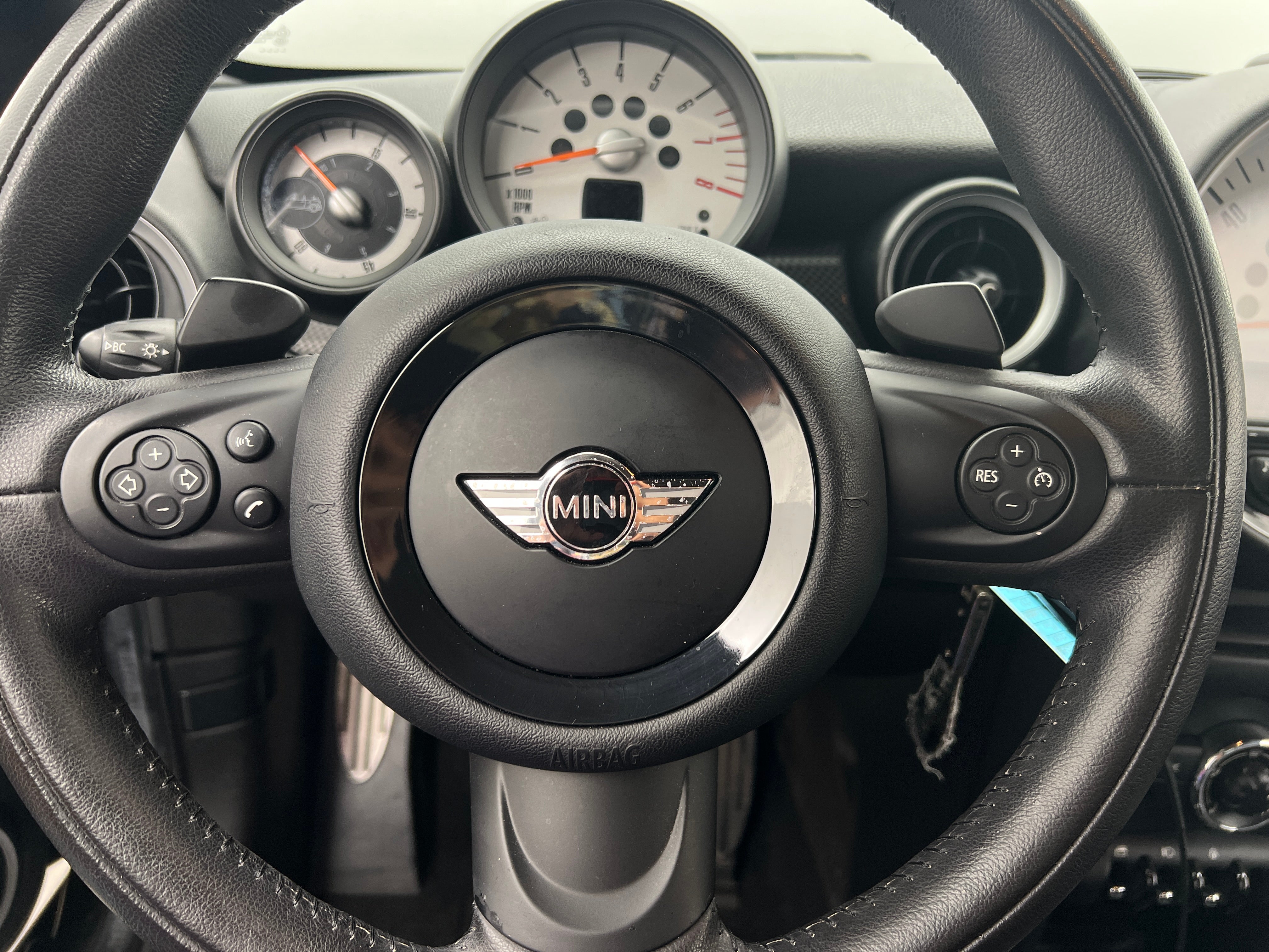 Thumbnail: 2012 MINI Cooper Roadster - 4
