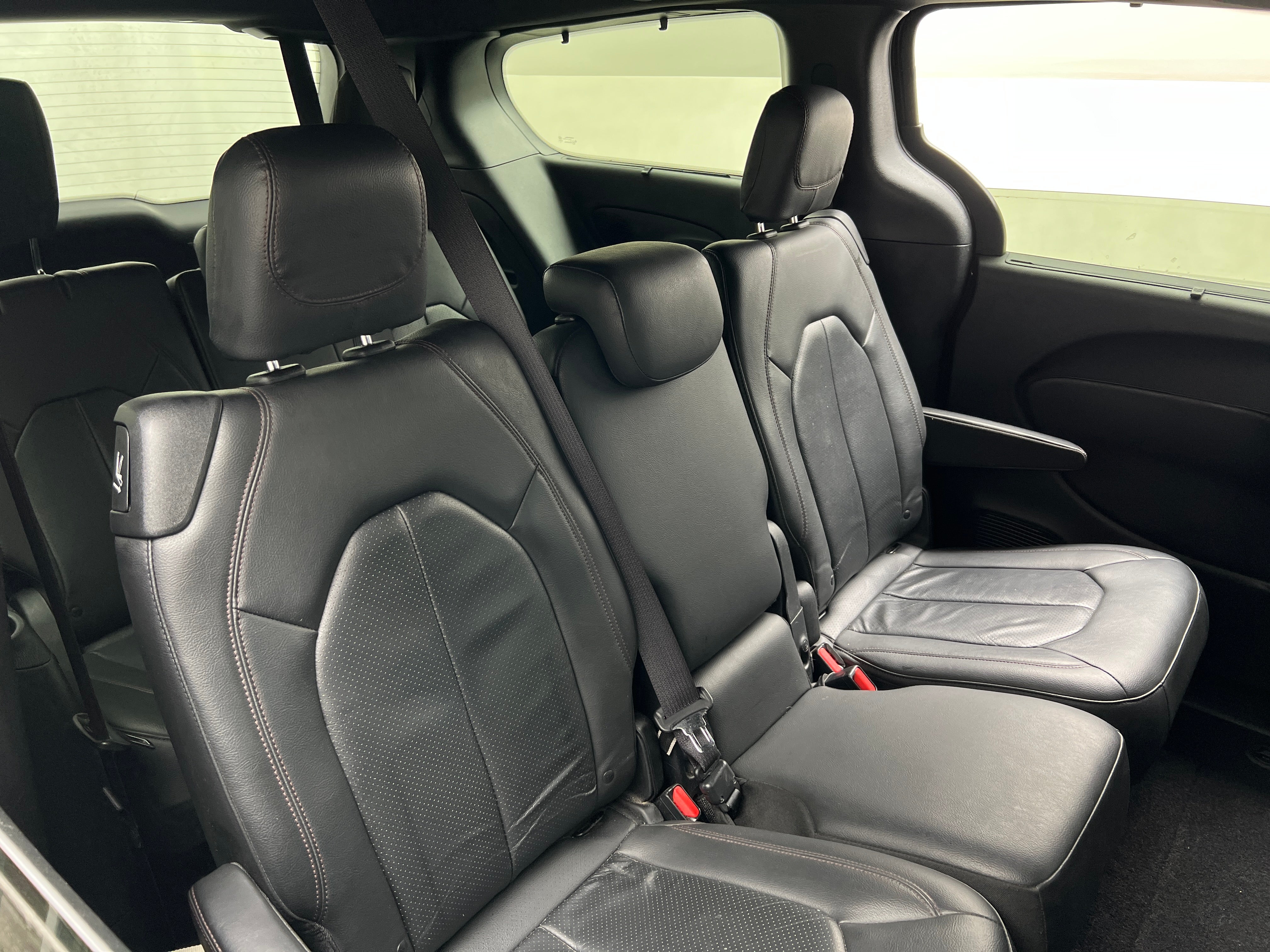 Thumbnail: 2020 Chrysler Pacifica - 5