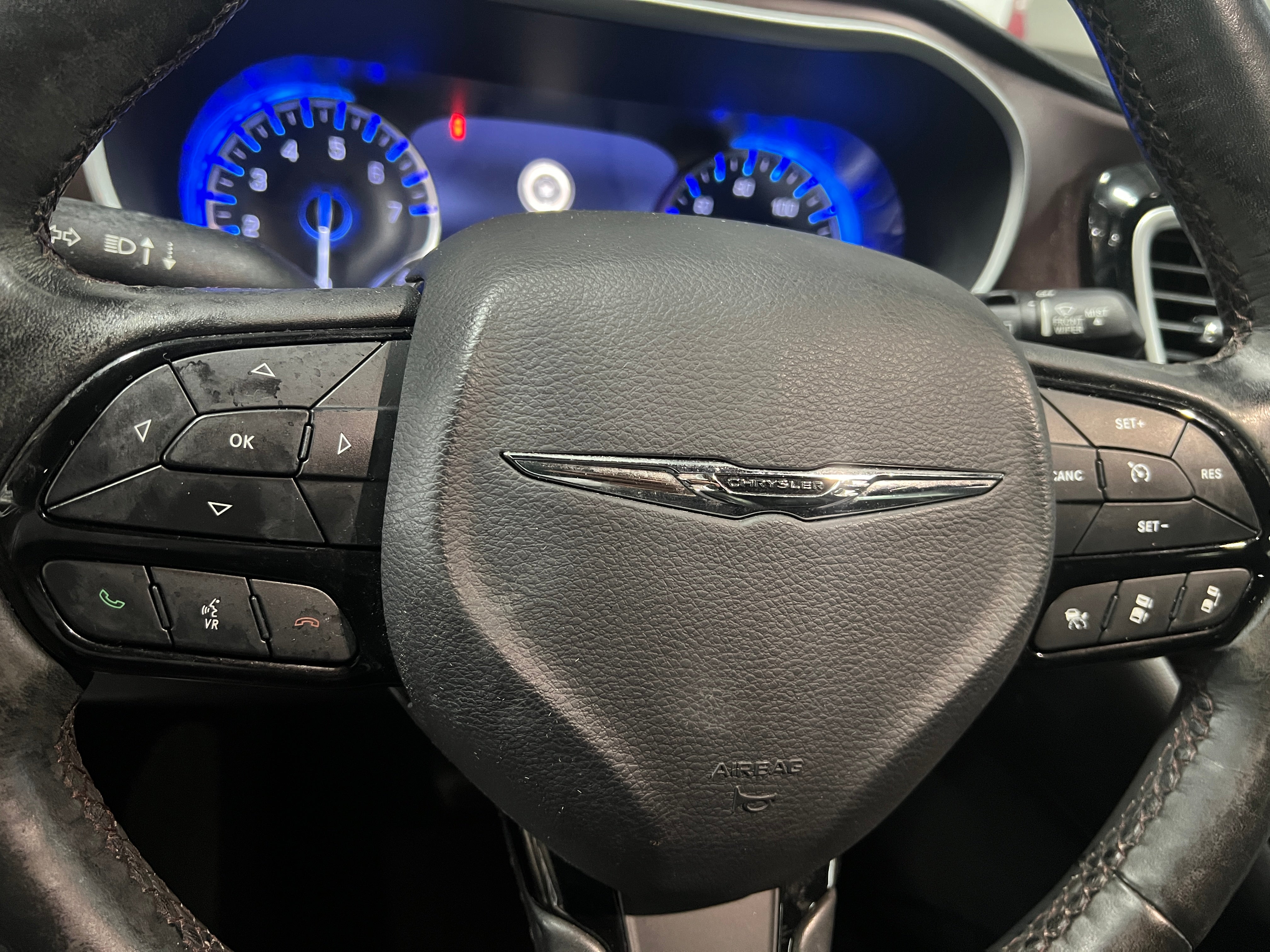 Thumbnail: 2020 Chrysler Pacifica - 4