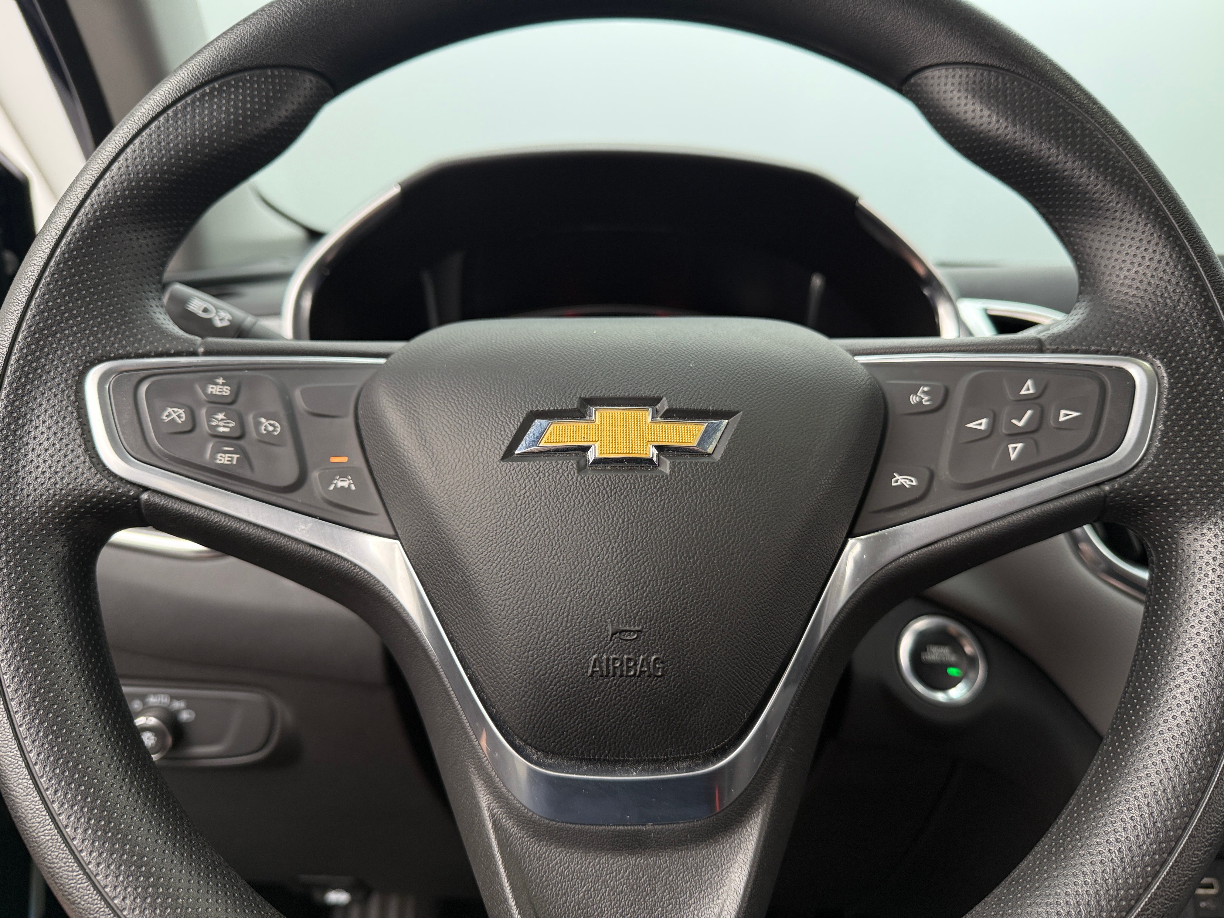 Thumbnail: 2022 Chevrolet Equinox - 5