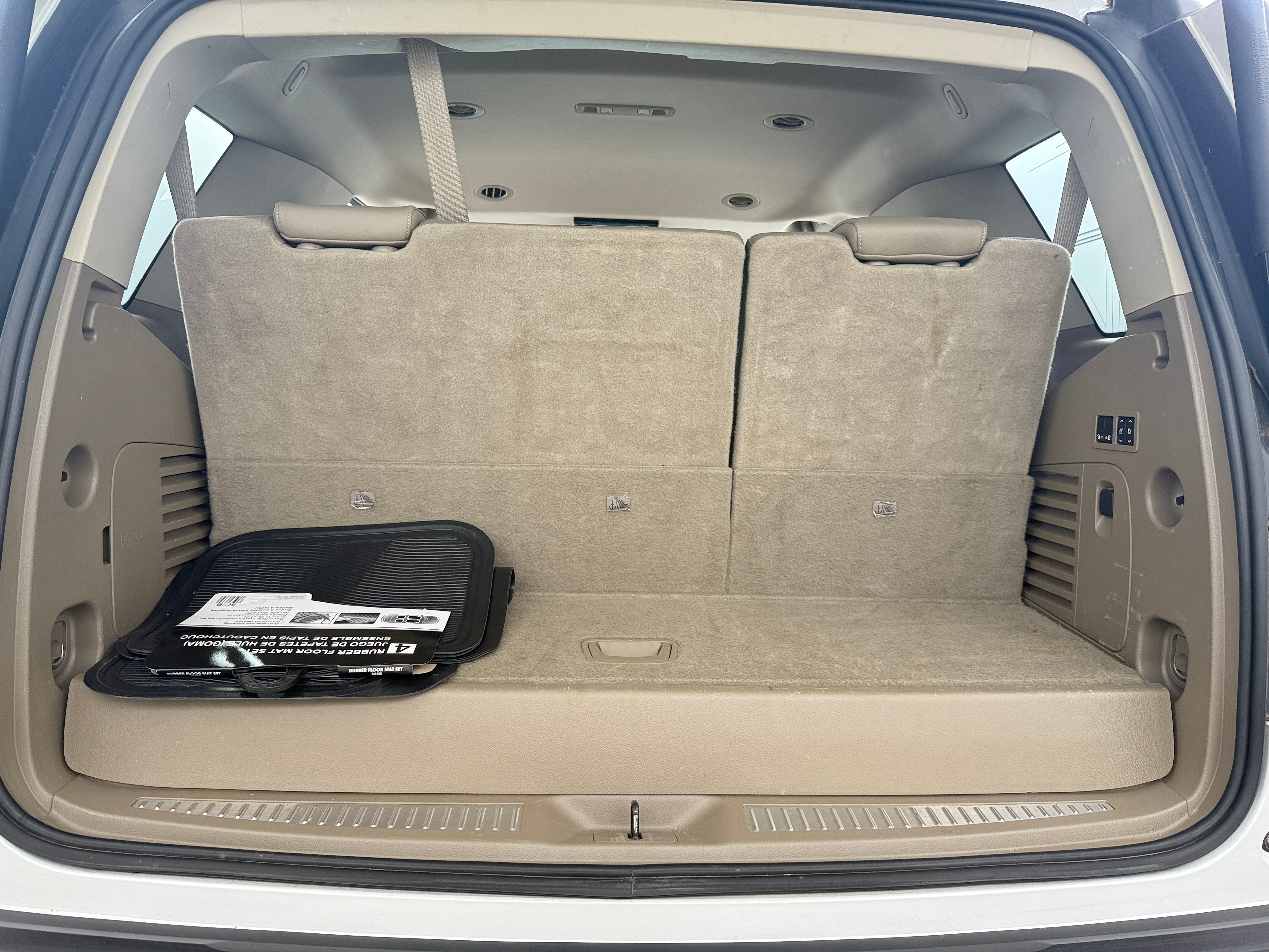 Thumbnail: 2016 Chevrolet Tahoe - 6