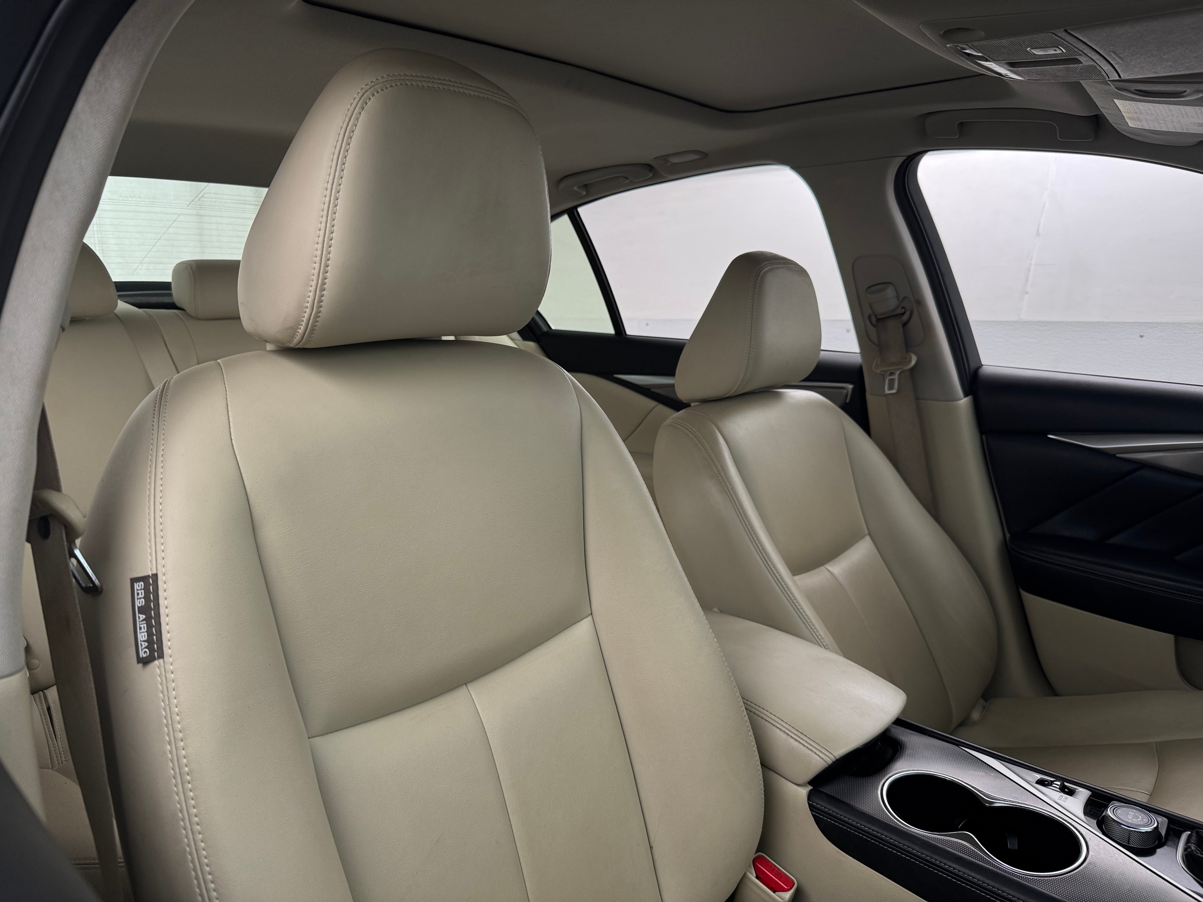 Thumbnail: 2015 INFINITI Q50 - 2