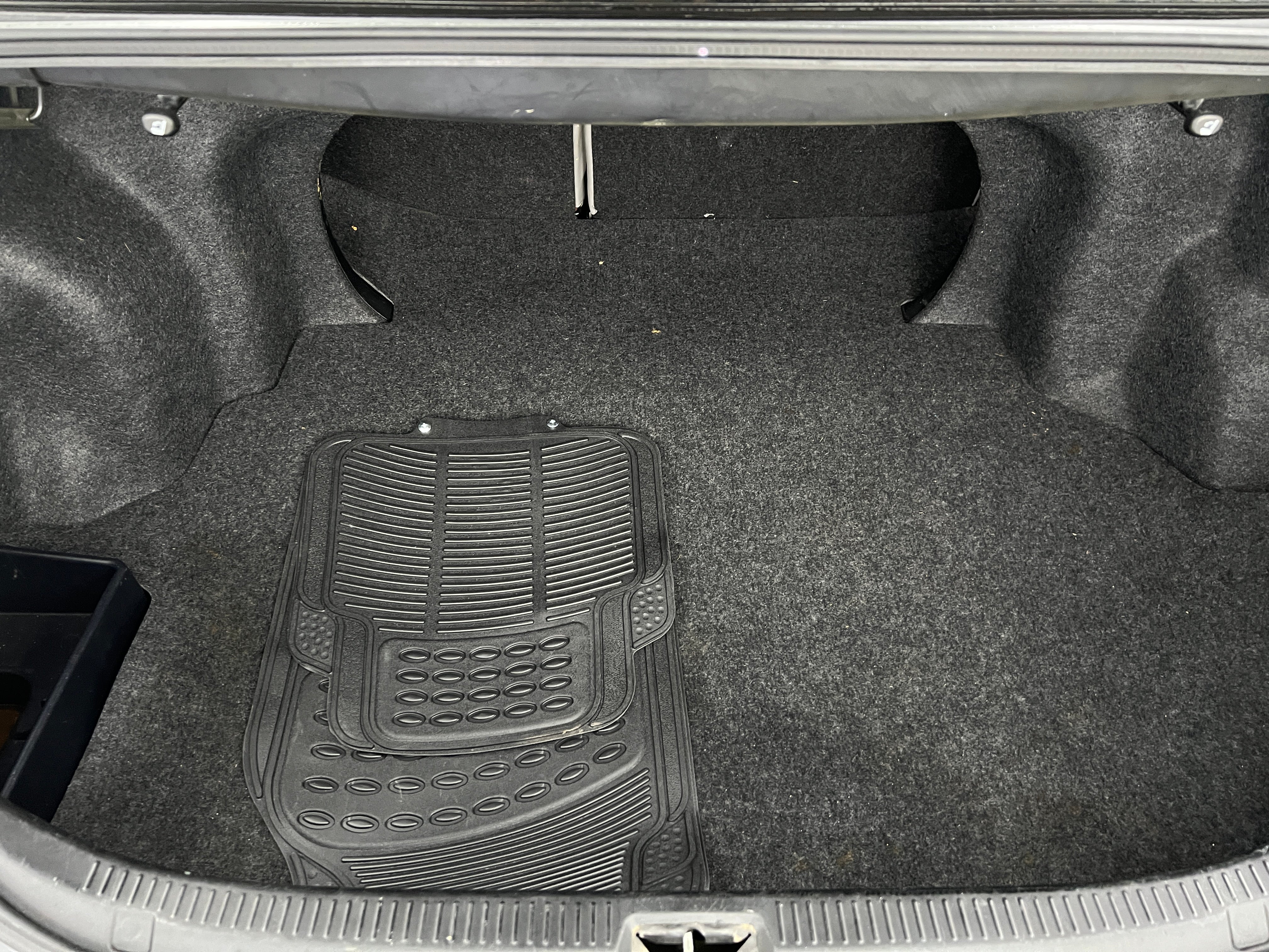 Thumbnail: 2010 Toyota Camry - 7