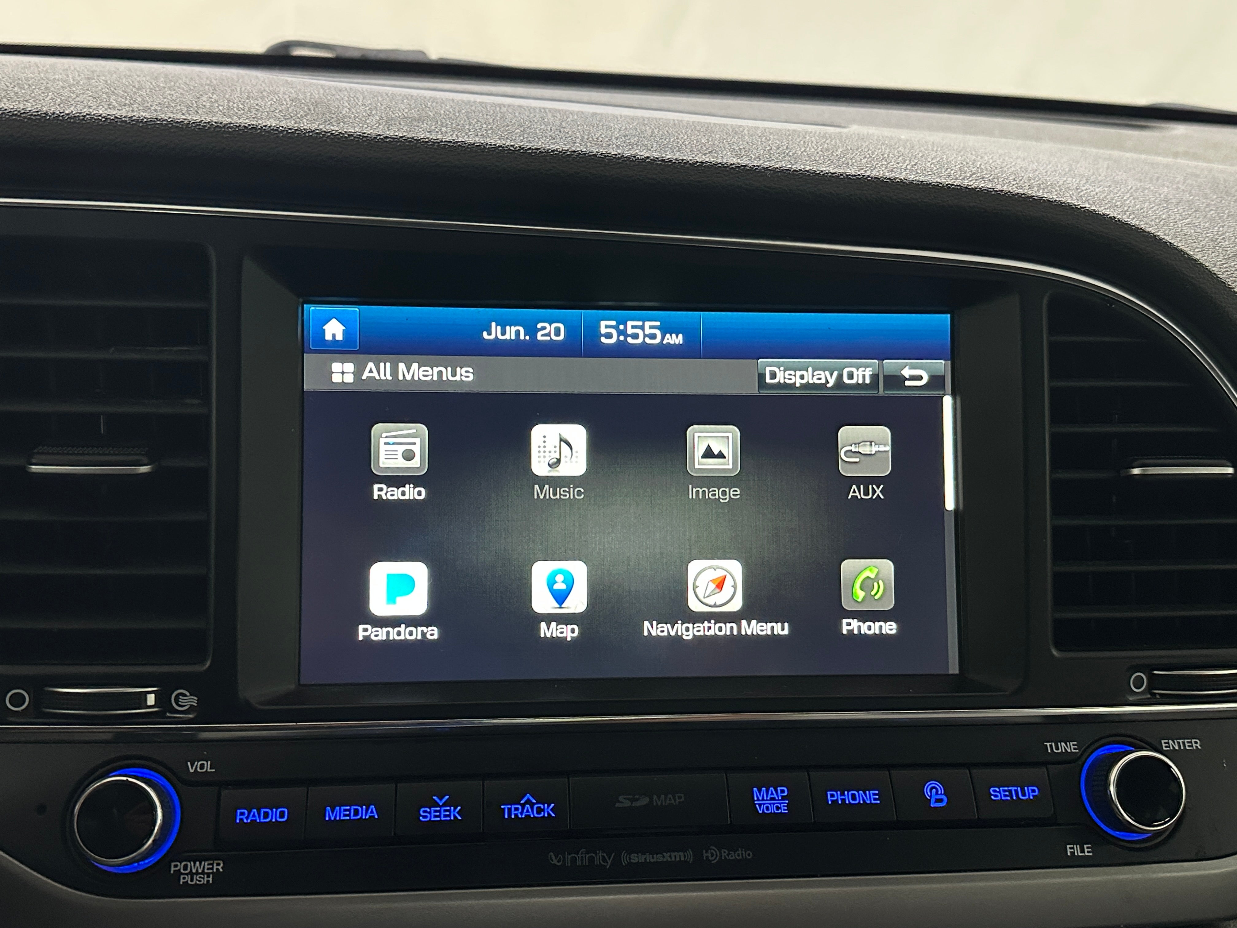 Thumbnail: 2017 Hyundai Elantra - 3