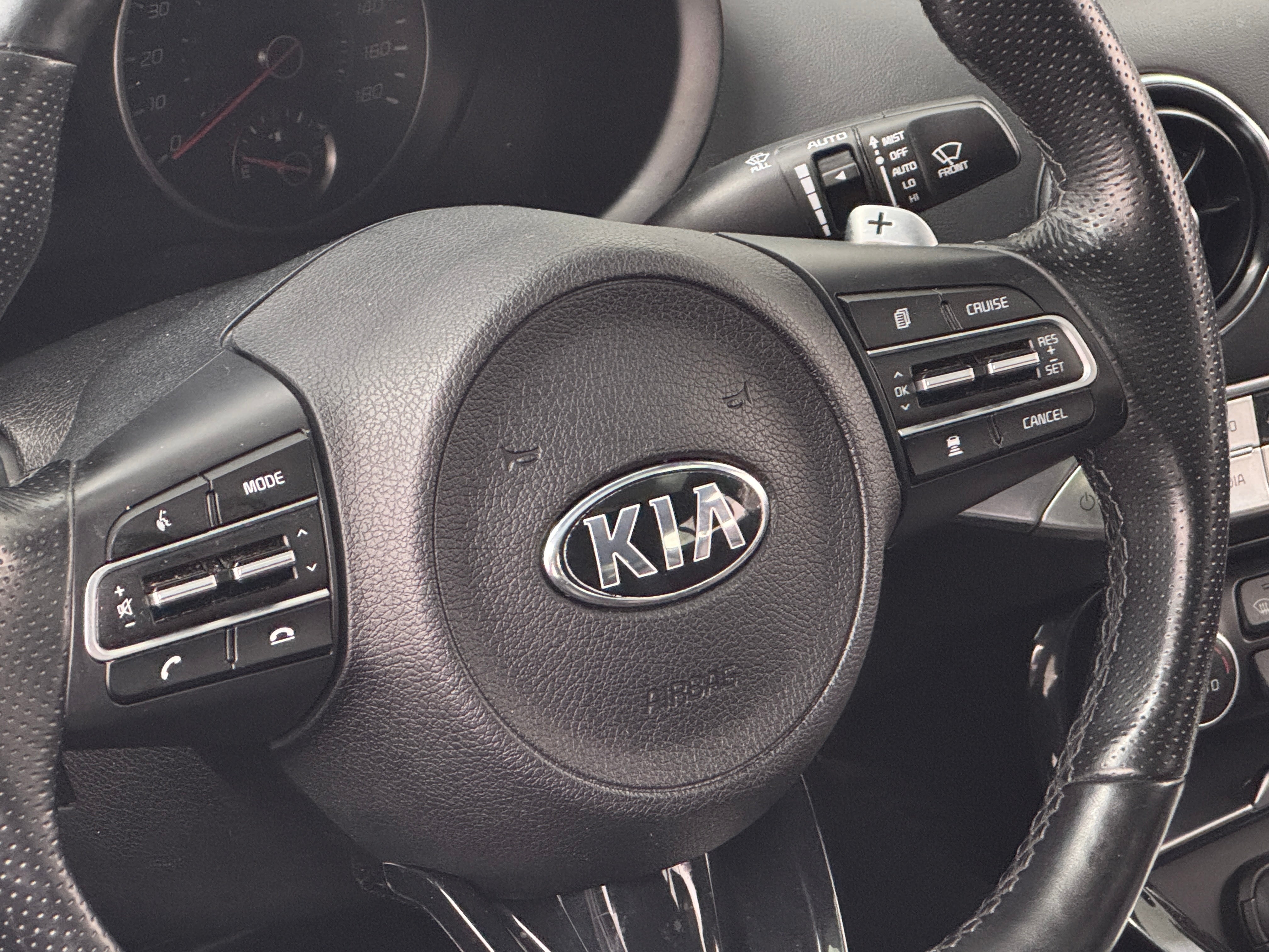 Thumbnail: 2018 Kia Stinger - 4
