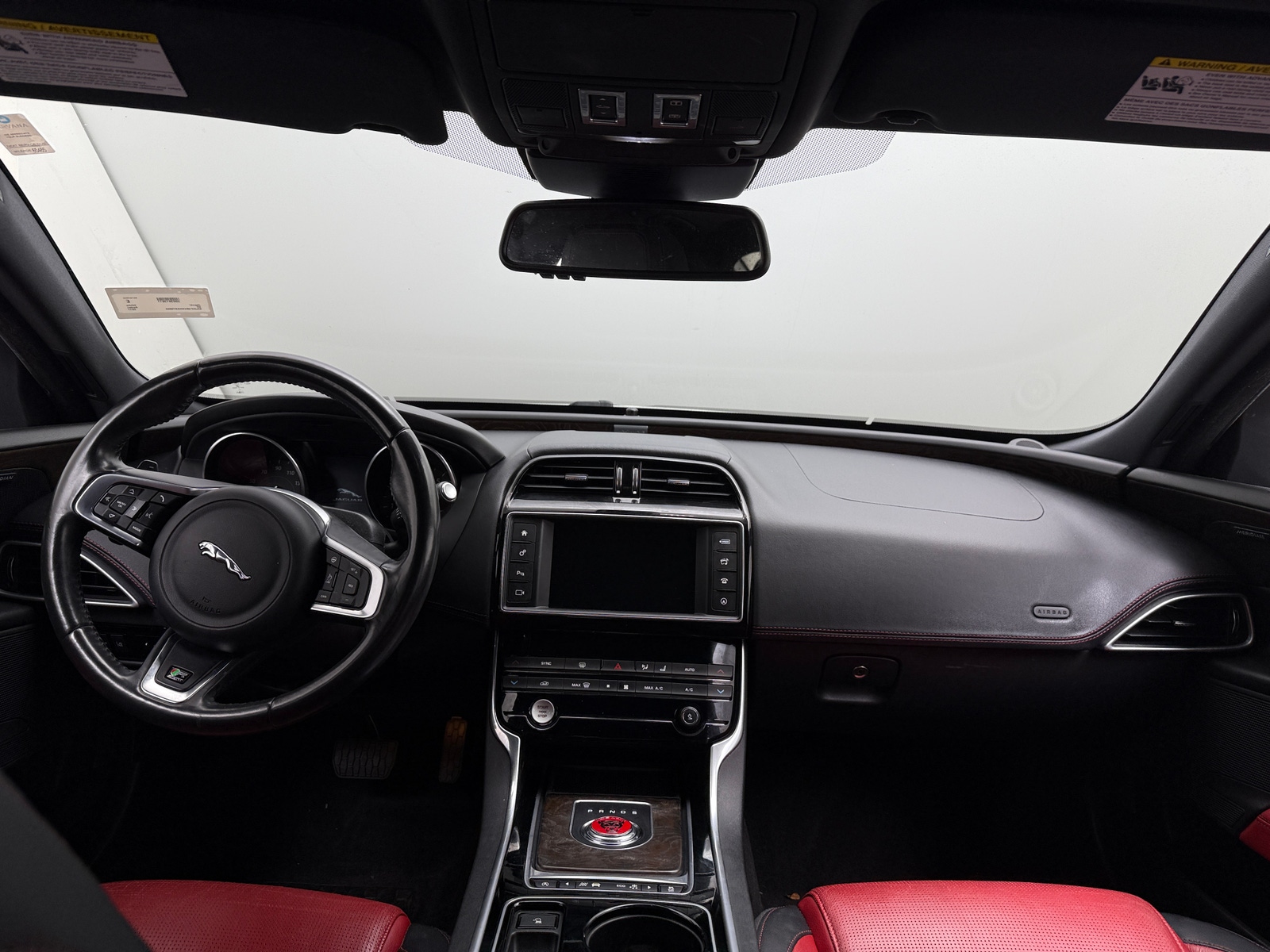 Thumbnail: 2017 Jaguar XE - 2