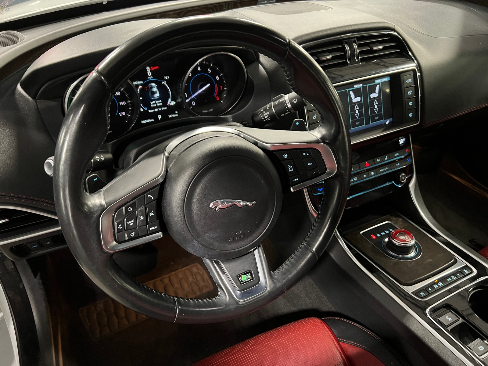 Thumbnail: 2017 Jaguar XE - 4