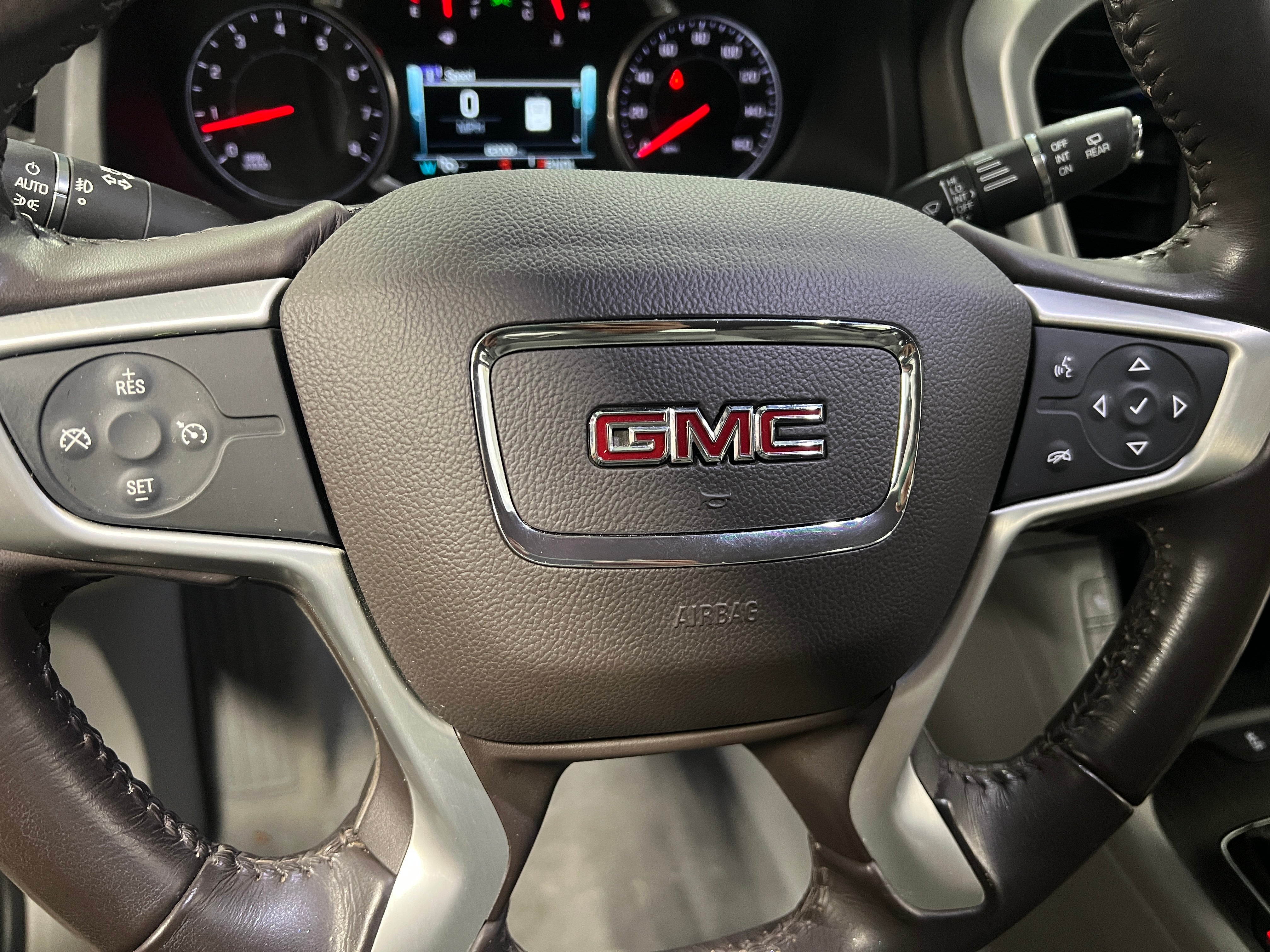 Thumbnail: 2018 GMC Acadia - 4