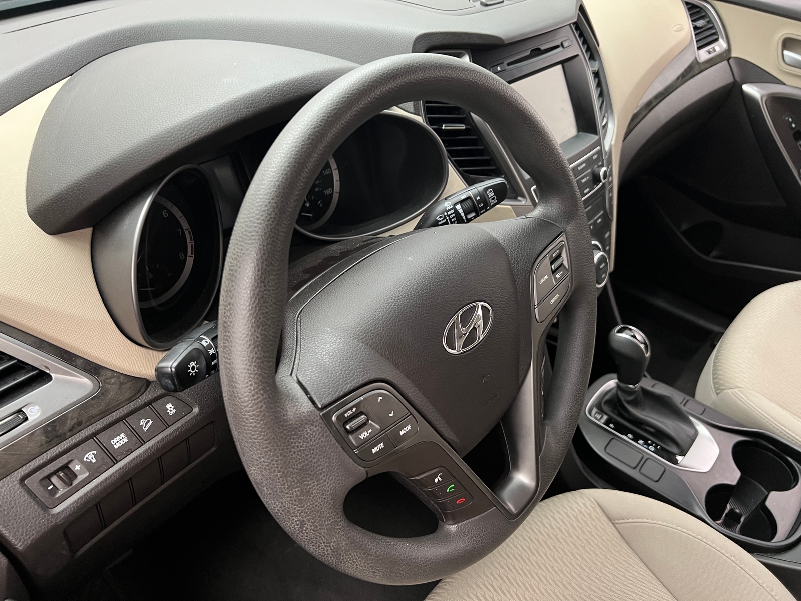 Thumbnail: 2017 Hyundai Santa Fe - 5