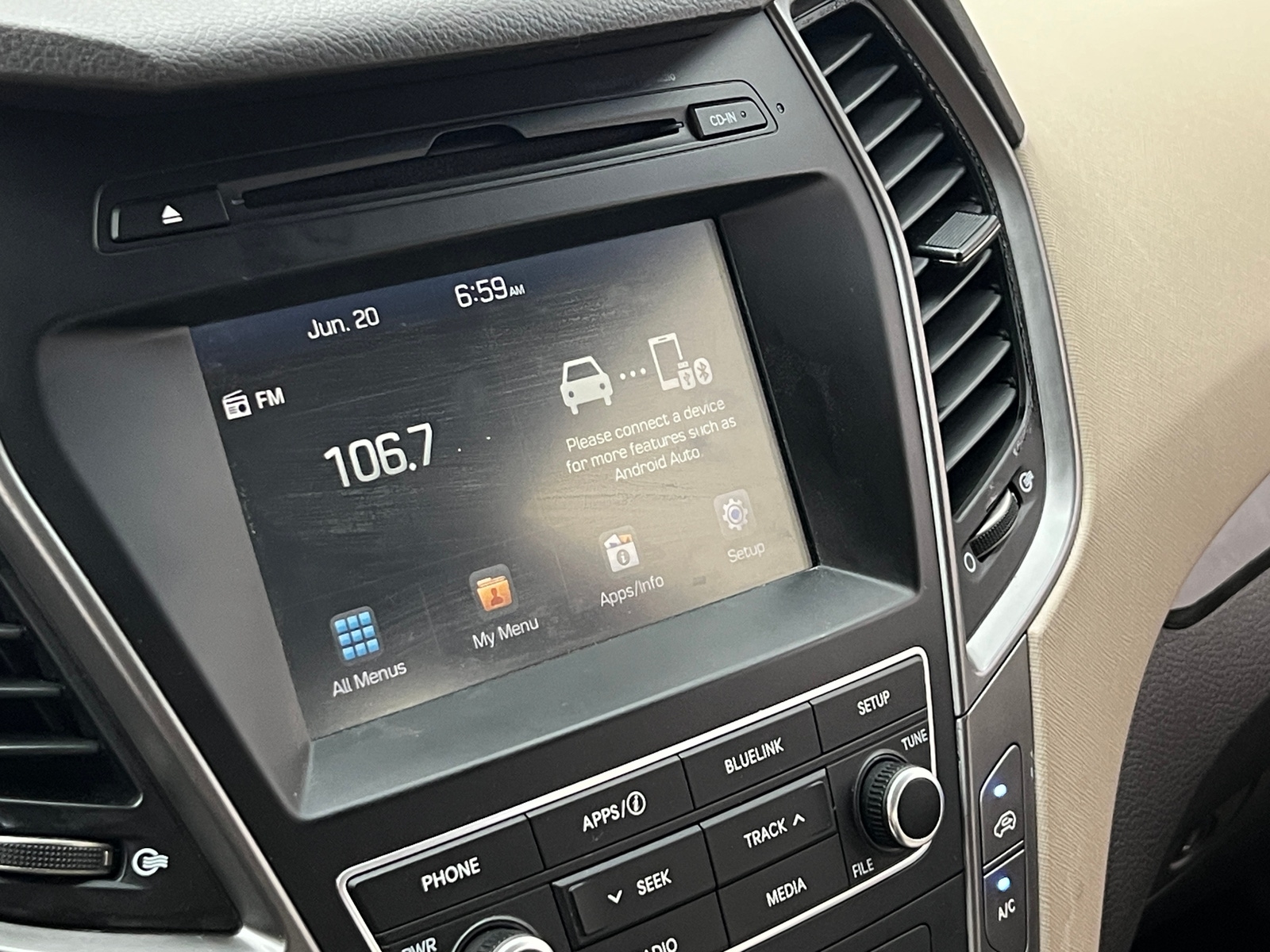 Thumbnail: 2017 Hyundai Santa Fe - 4