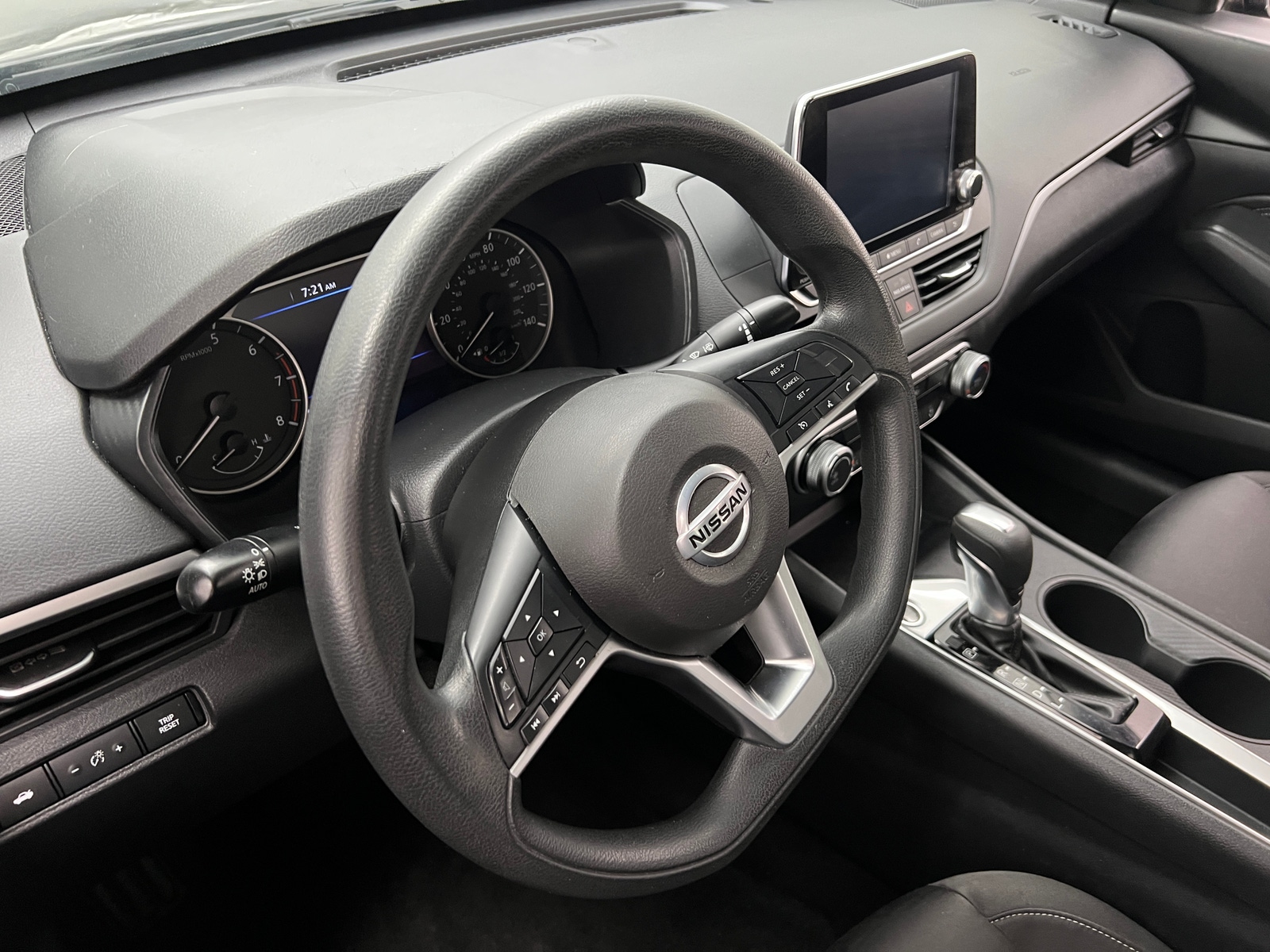 Thumbnail: 2020 Nissan Altima - 5