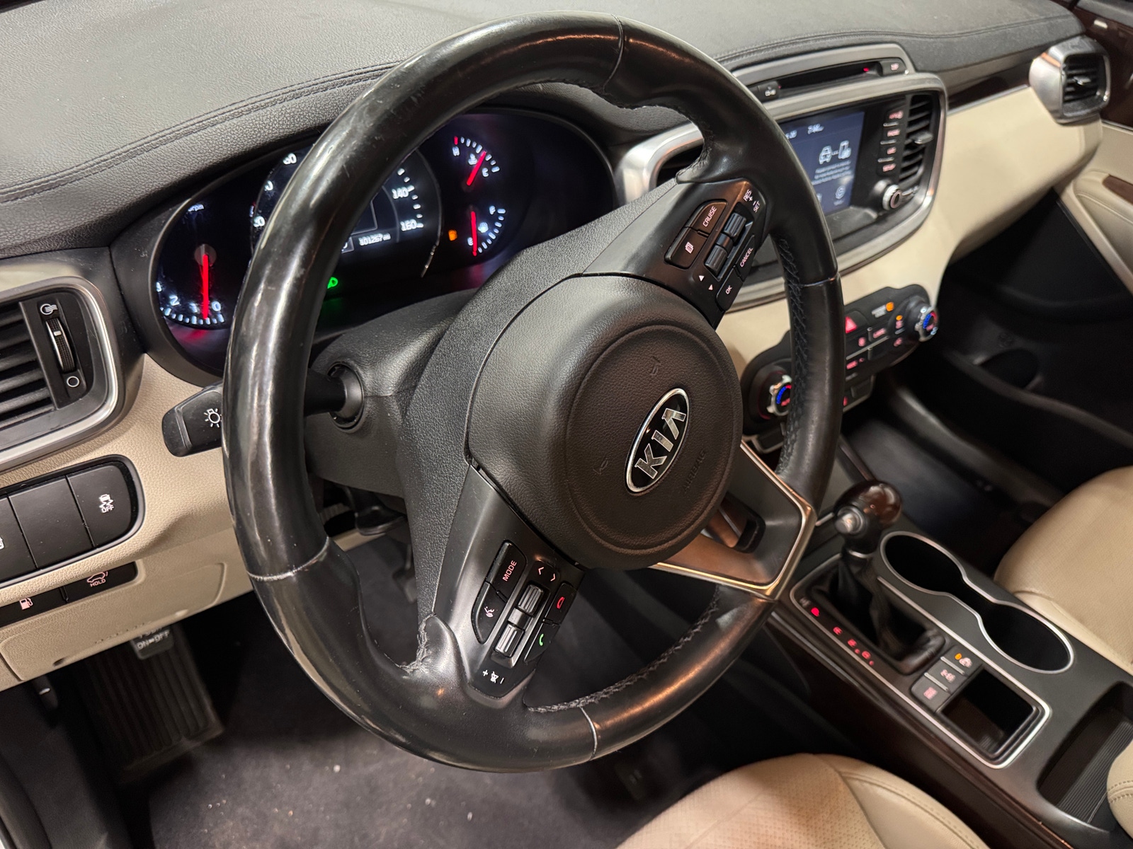 Thumbnail: 2018 Kia Sorento - 2