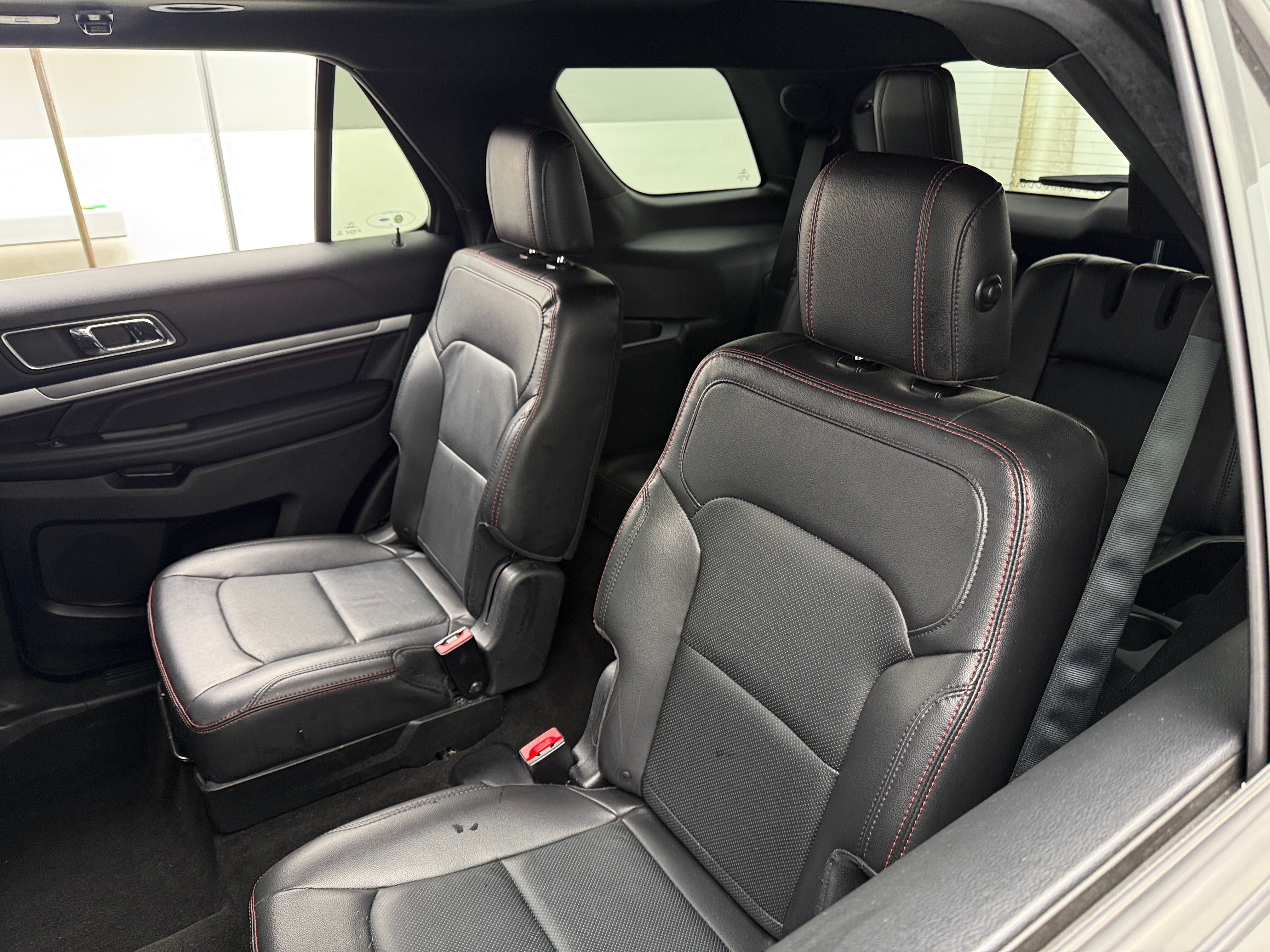 Thumbnail: 2018 Ford Explorer - 5