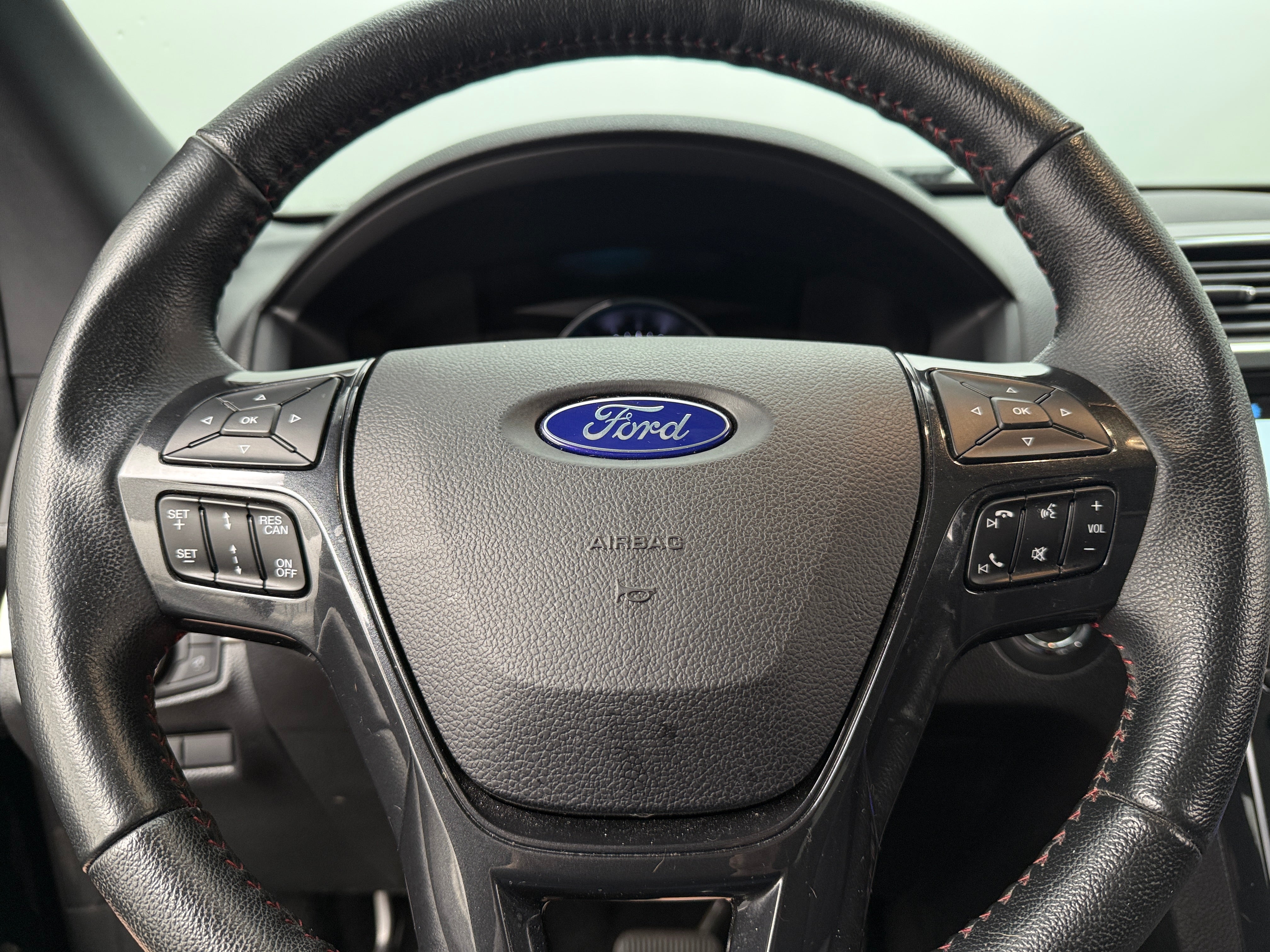 Thumbnail: 2018 Ford Explorer - 4