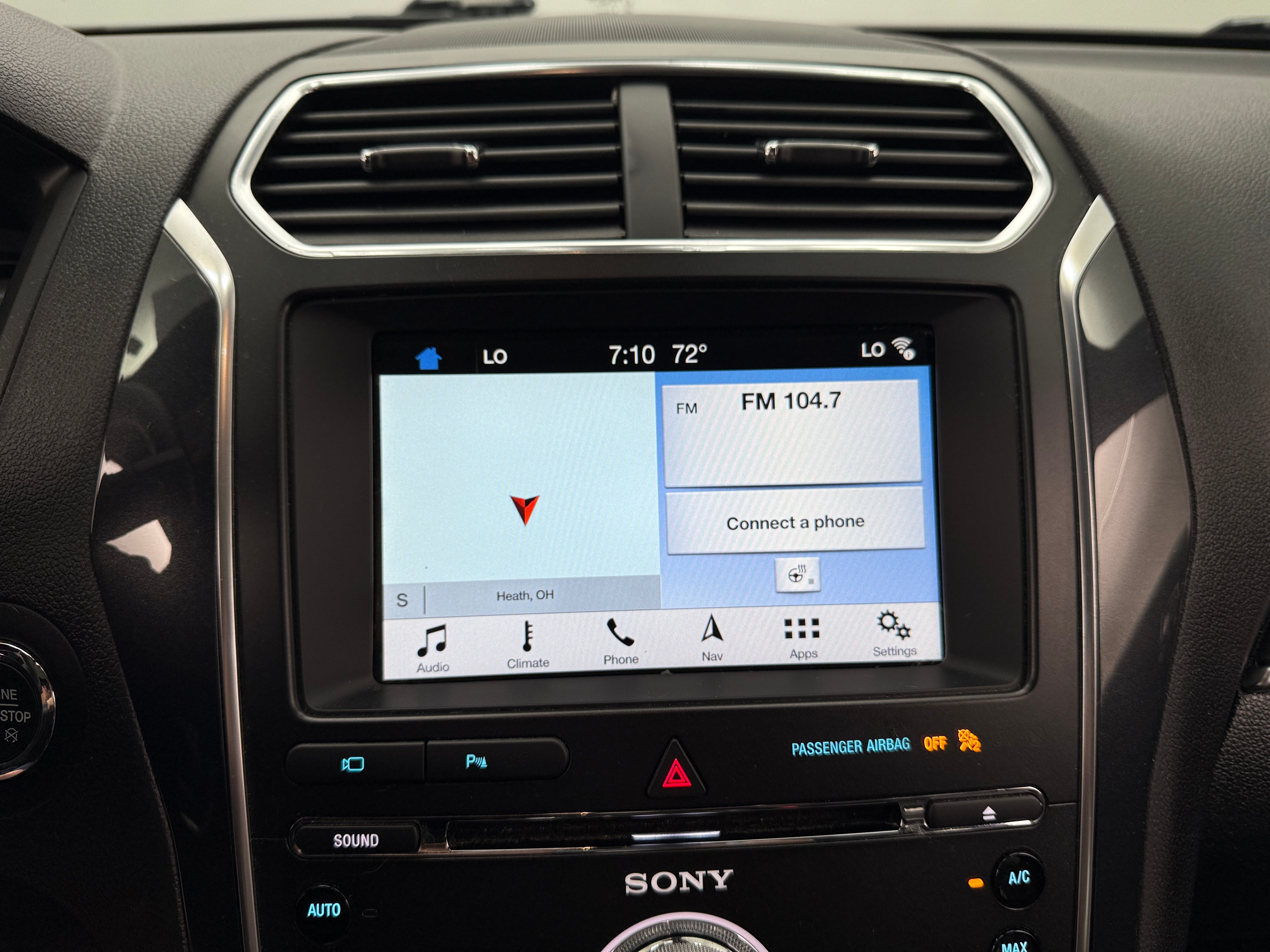 Thumbnail: 2018 Ford Explorer - 3