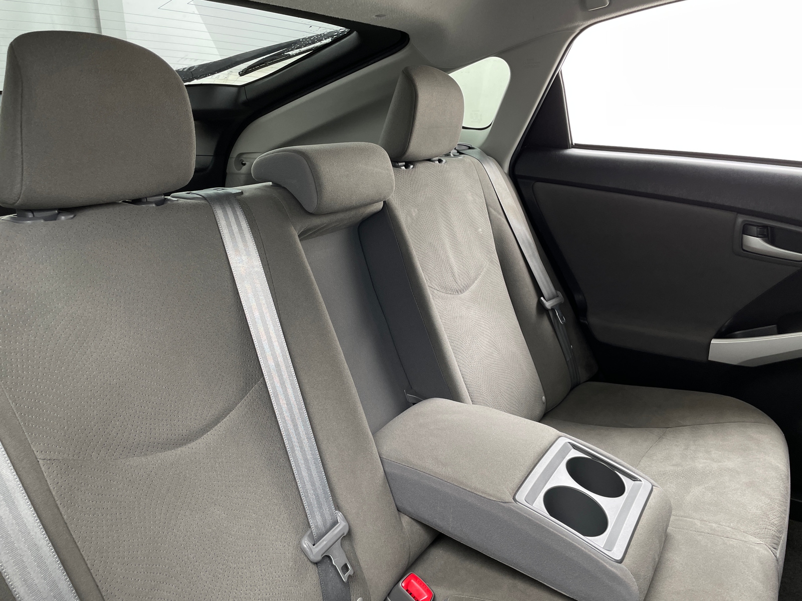 Thumbnail: 2015 Toyota Prius - 6