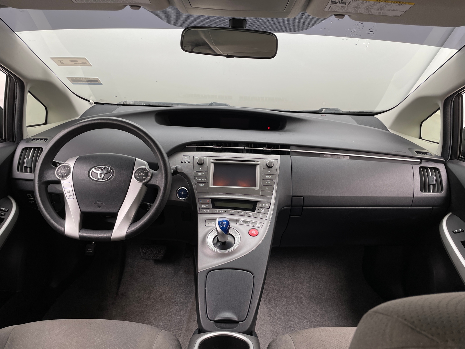Thumbnail: 2015 Toyota Prius - 3