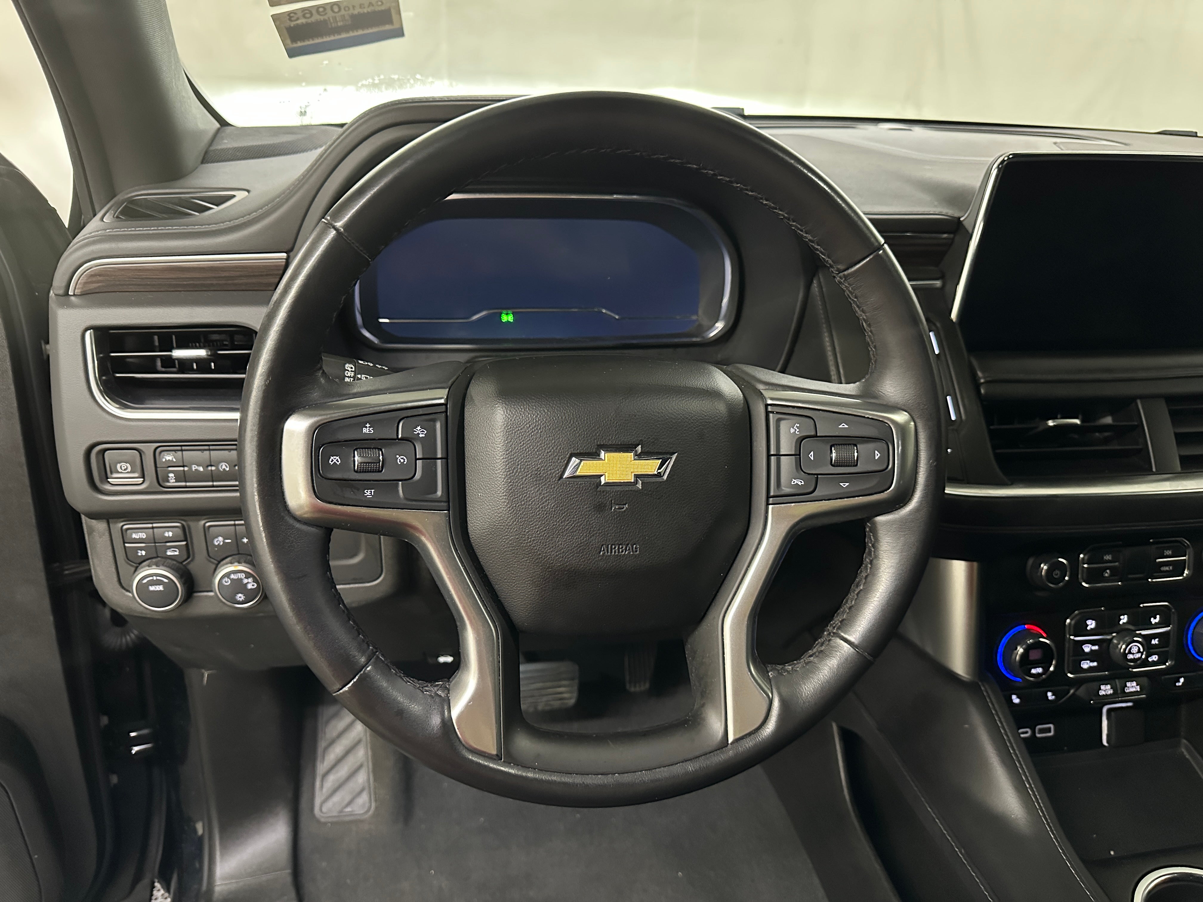 Thumbnail: 2022 Chevrolet Suburban - 4