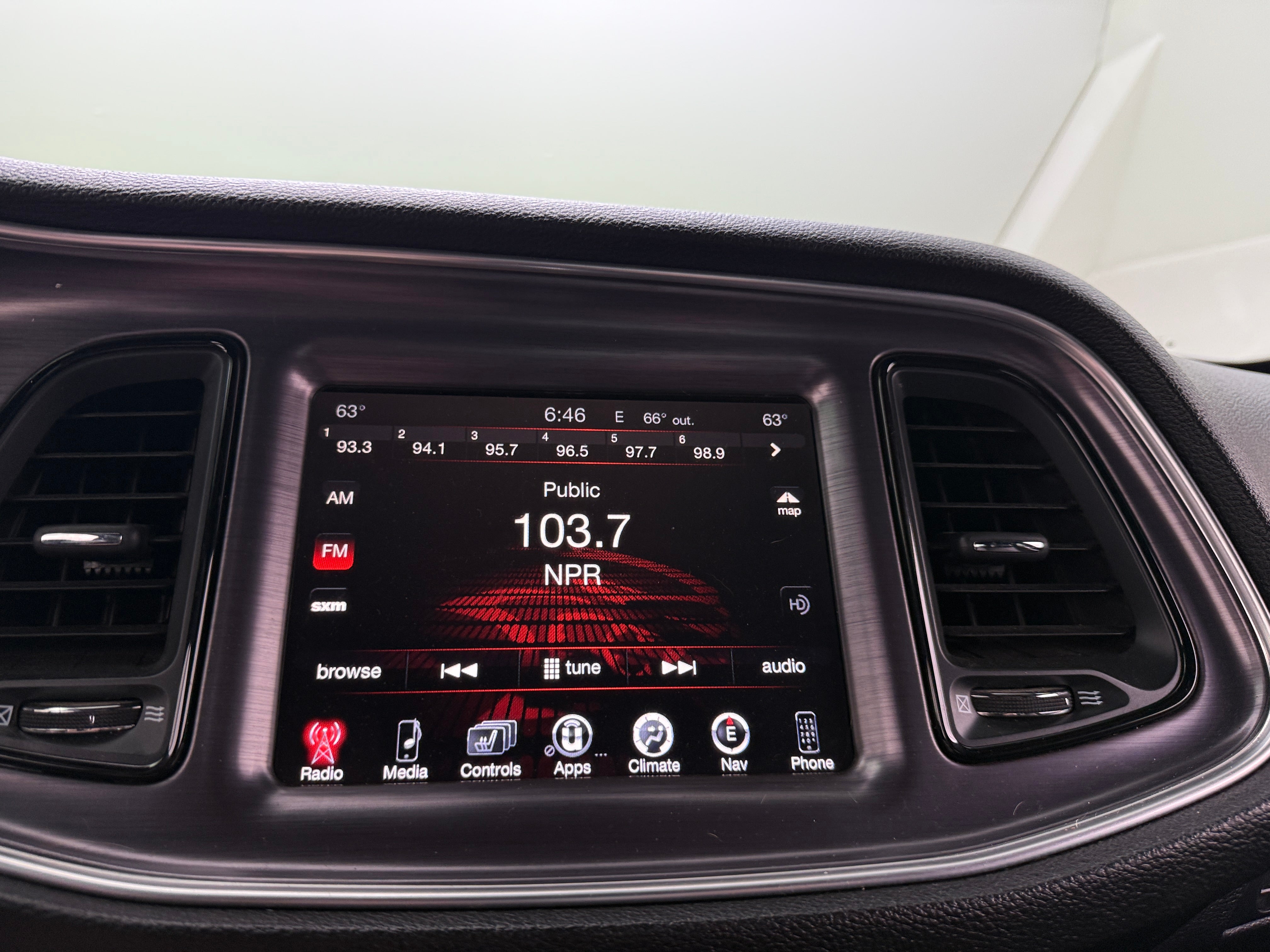 Thumbnail: 2015 Dodge Challenger - 2