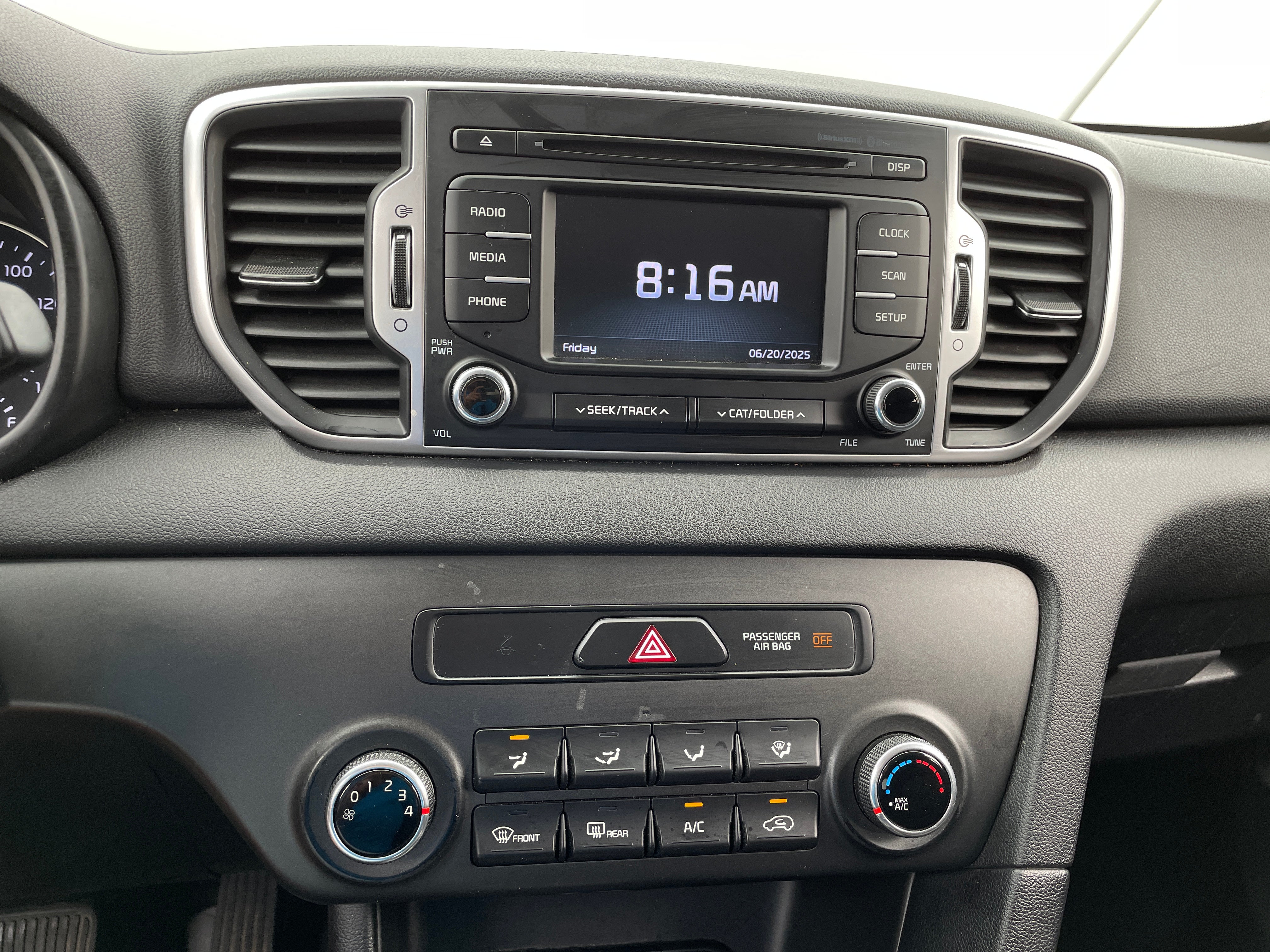 Thumbnail: 2019 Kia Sportage - 4