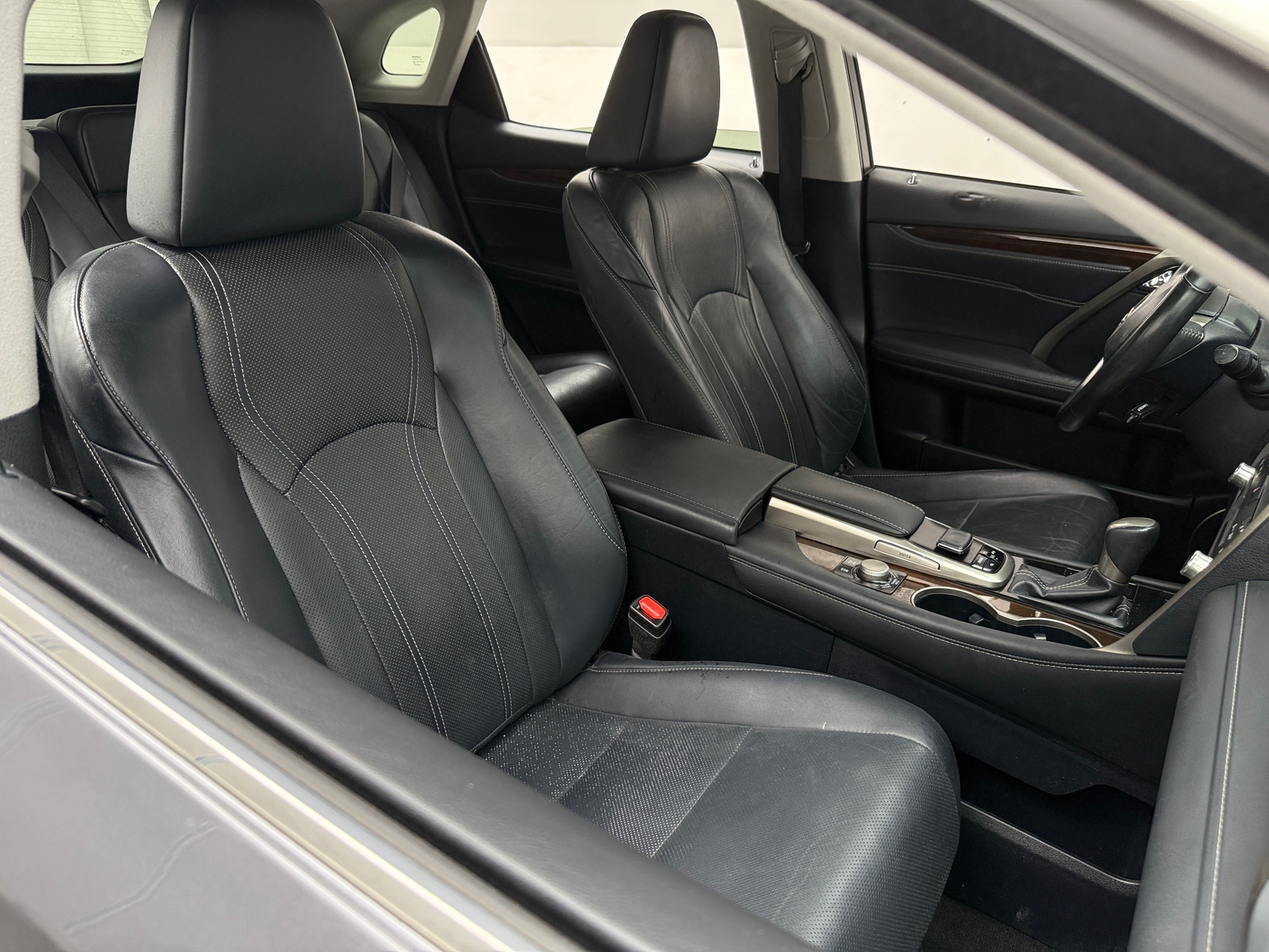 Thumbnail: 2017 Lexus RX - 2